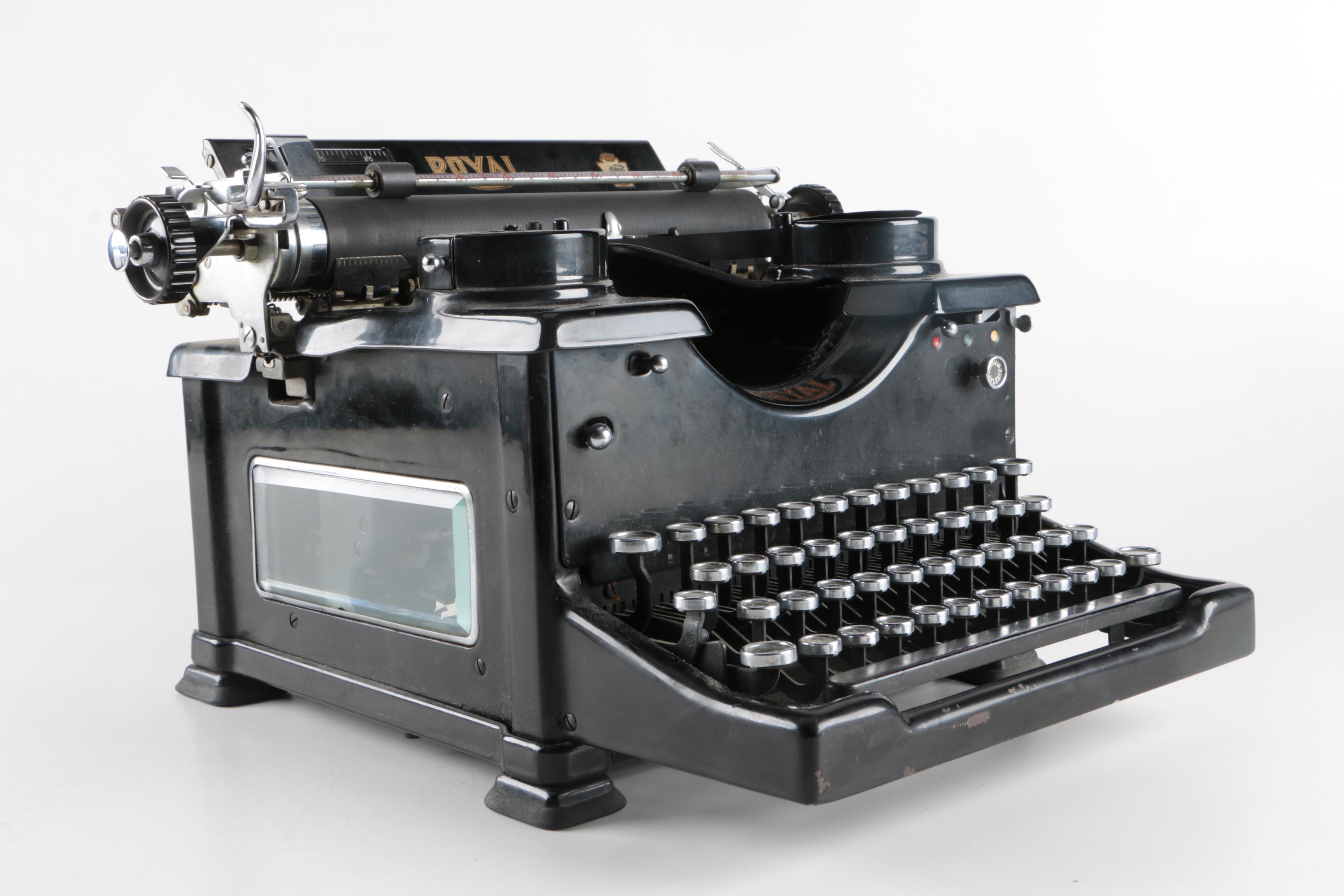 1933 Royal Model 10 Typewriter