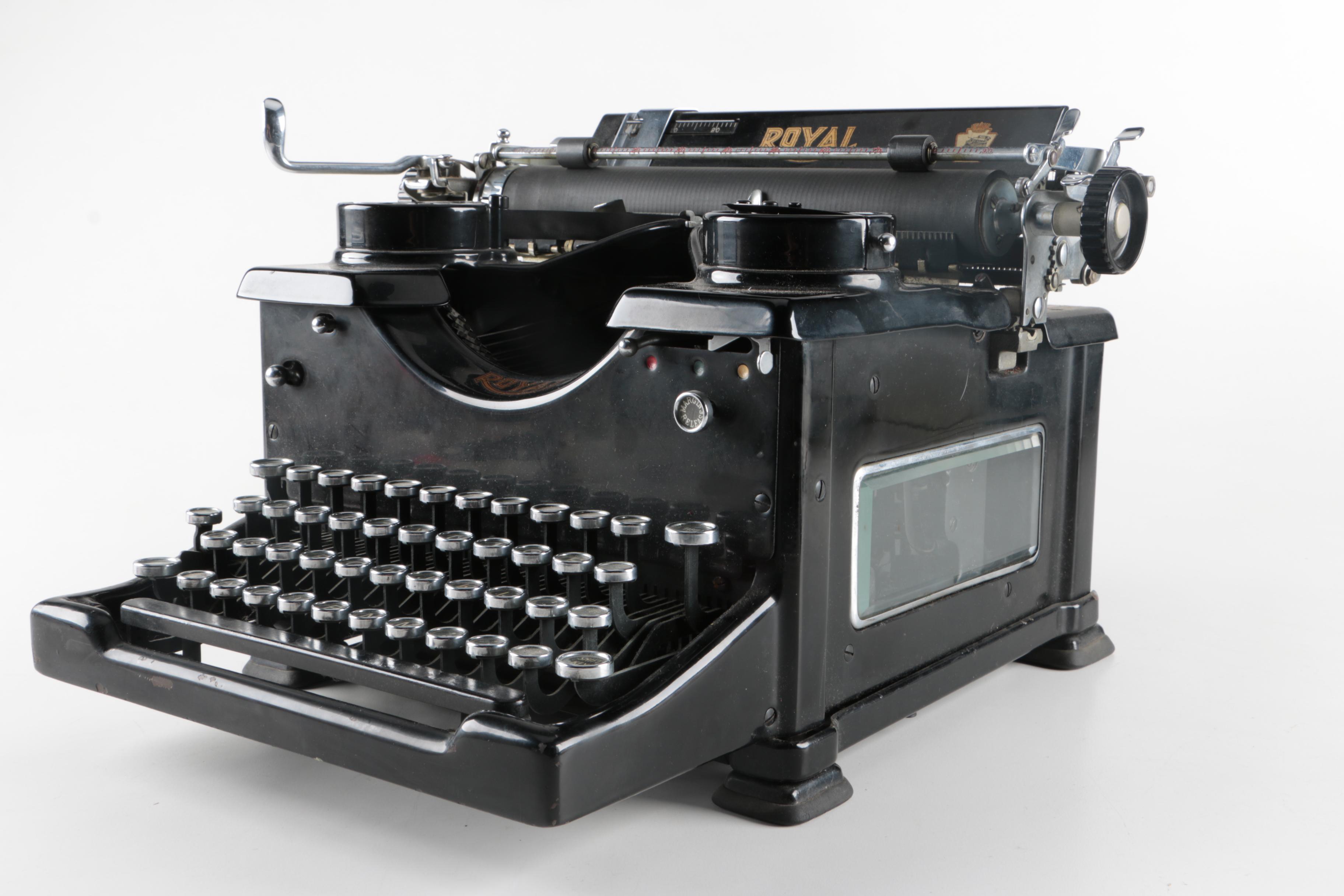 1933 Royal Model 10 Typewriter