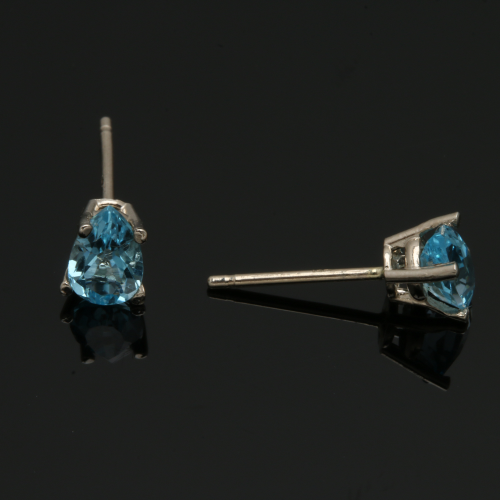 14K White Gold Topaz Earrings