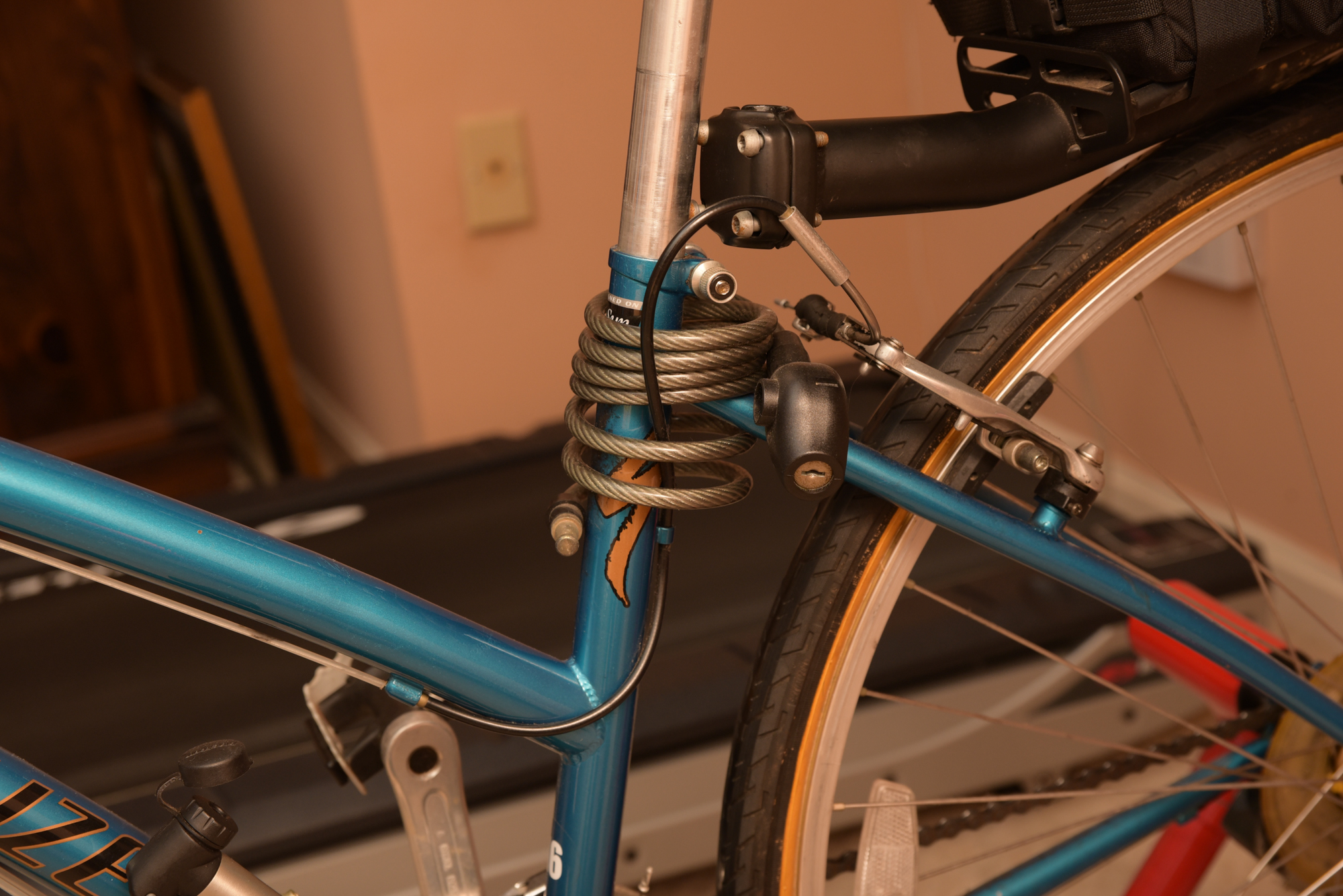 Specialized "Crossroads" Bicycle with Ascent Bike Trainer