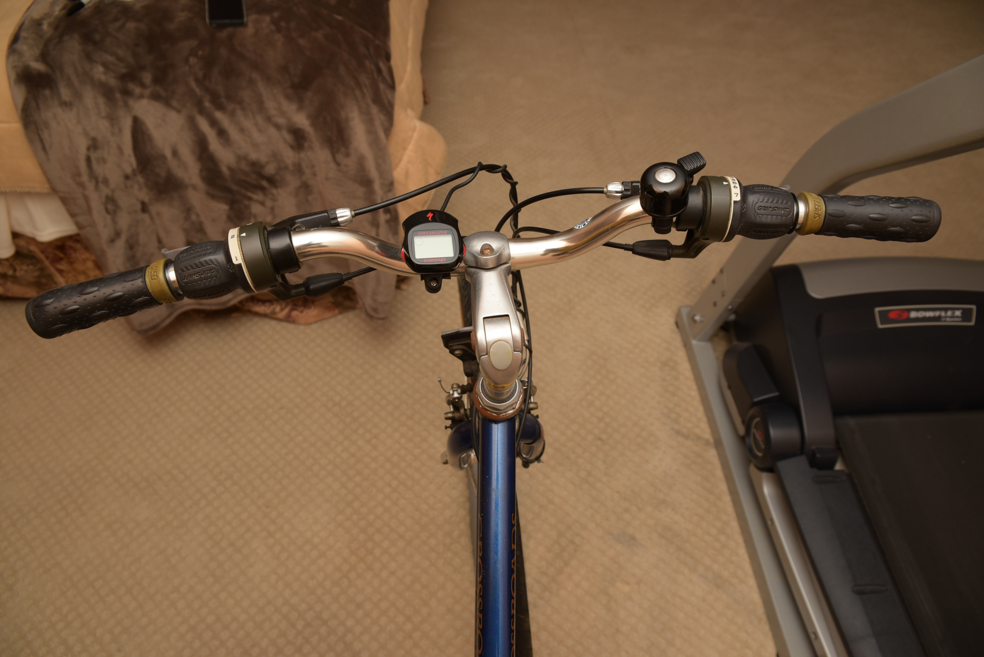 Specialized "Crossroads" Bicycle with Ascent Bike Trainer