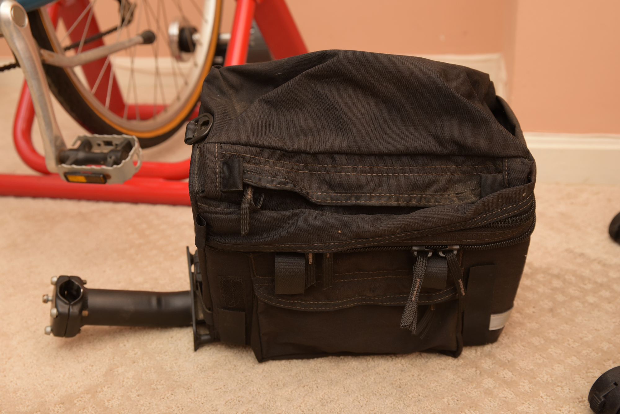 Specialized "Crossroads" Bicycle with Ascent Bike Trainer