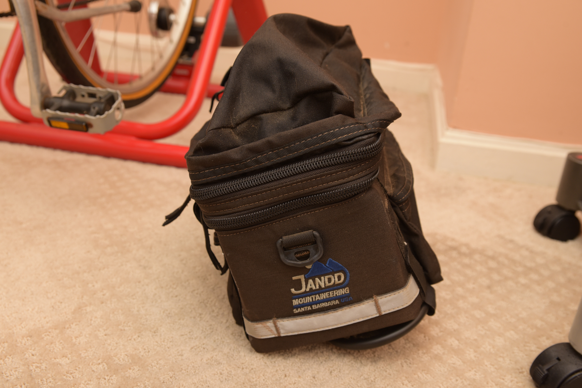 Specialized "Crossroads" Bicycle with Ascent Bike Trainer