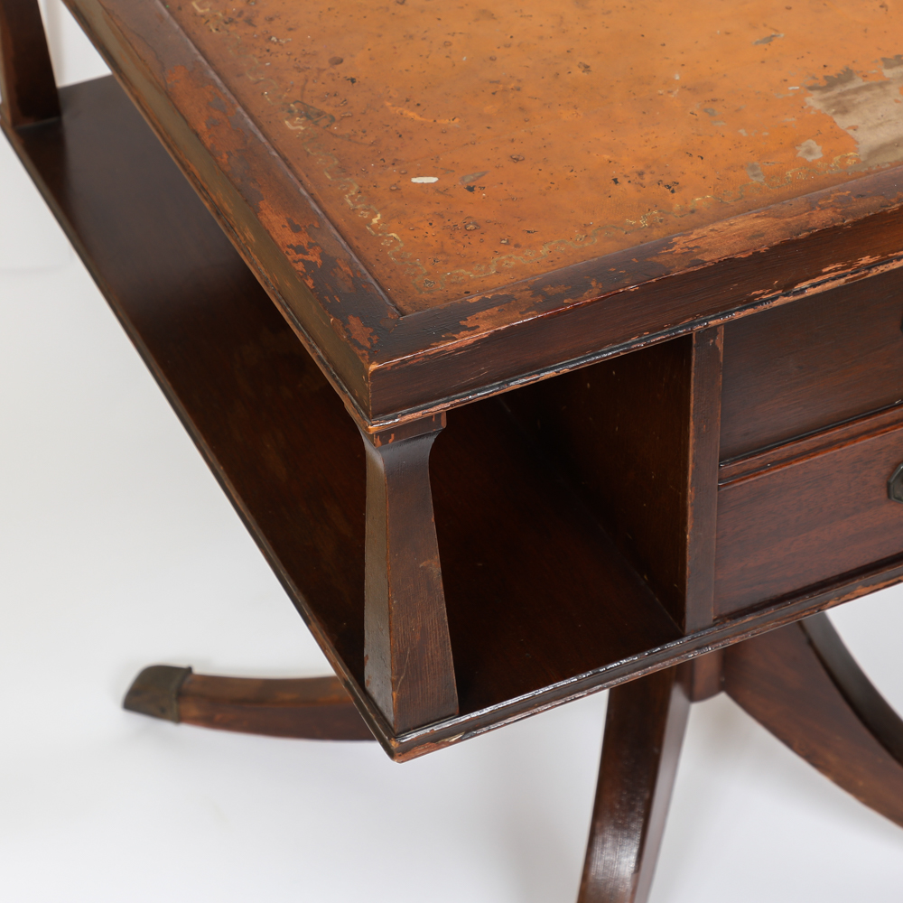 Vintage Federal Style Side Table