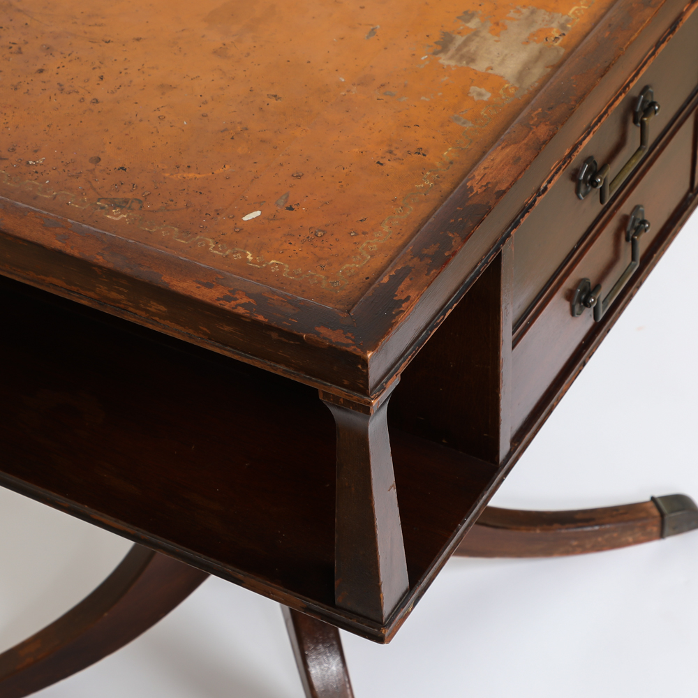 Vintage Federal Style Side Table