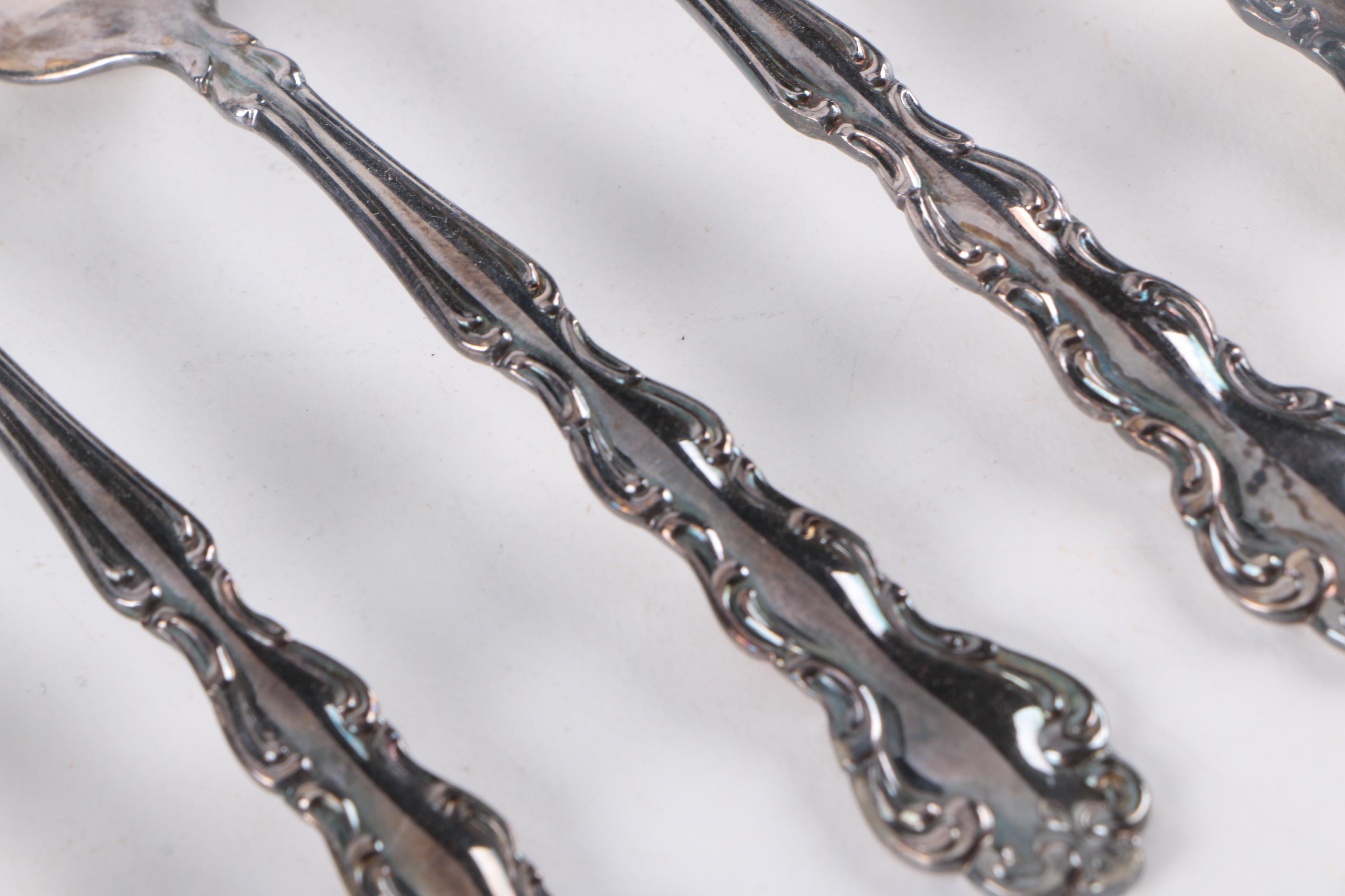 Oneida Community "Modern Baroque" Silver-Plated Pie Forks