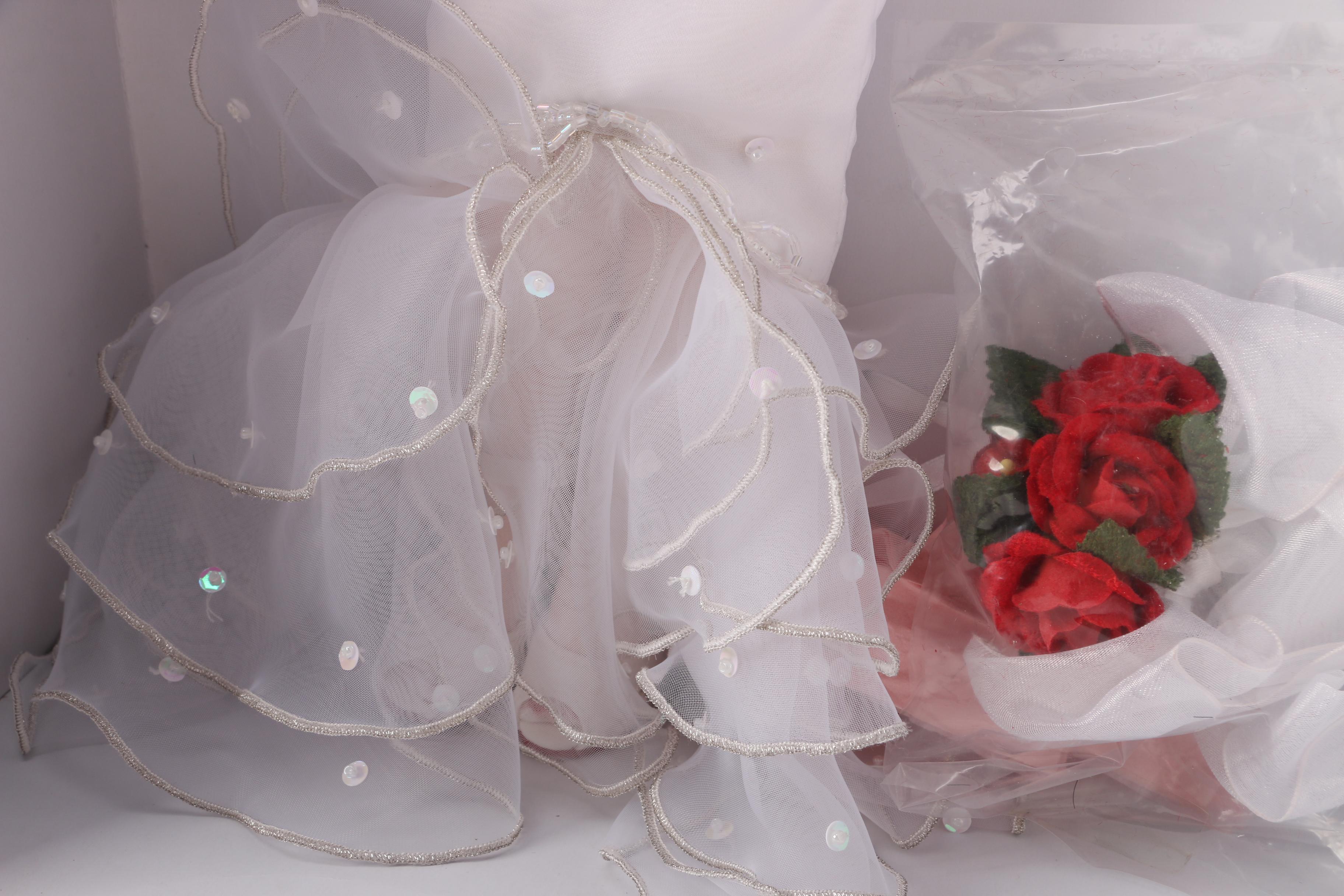 2016 Madame Alexander Limited Edition "Rocker Bride" Doll