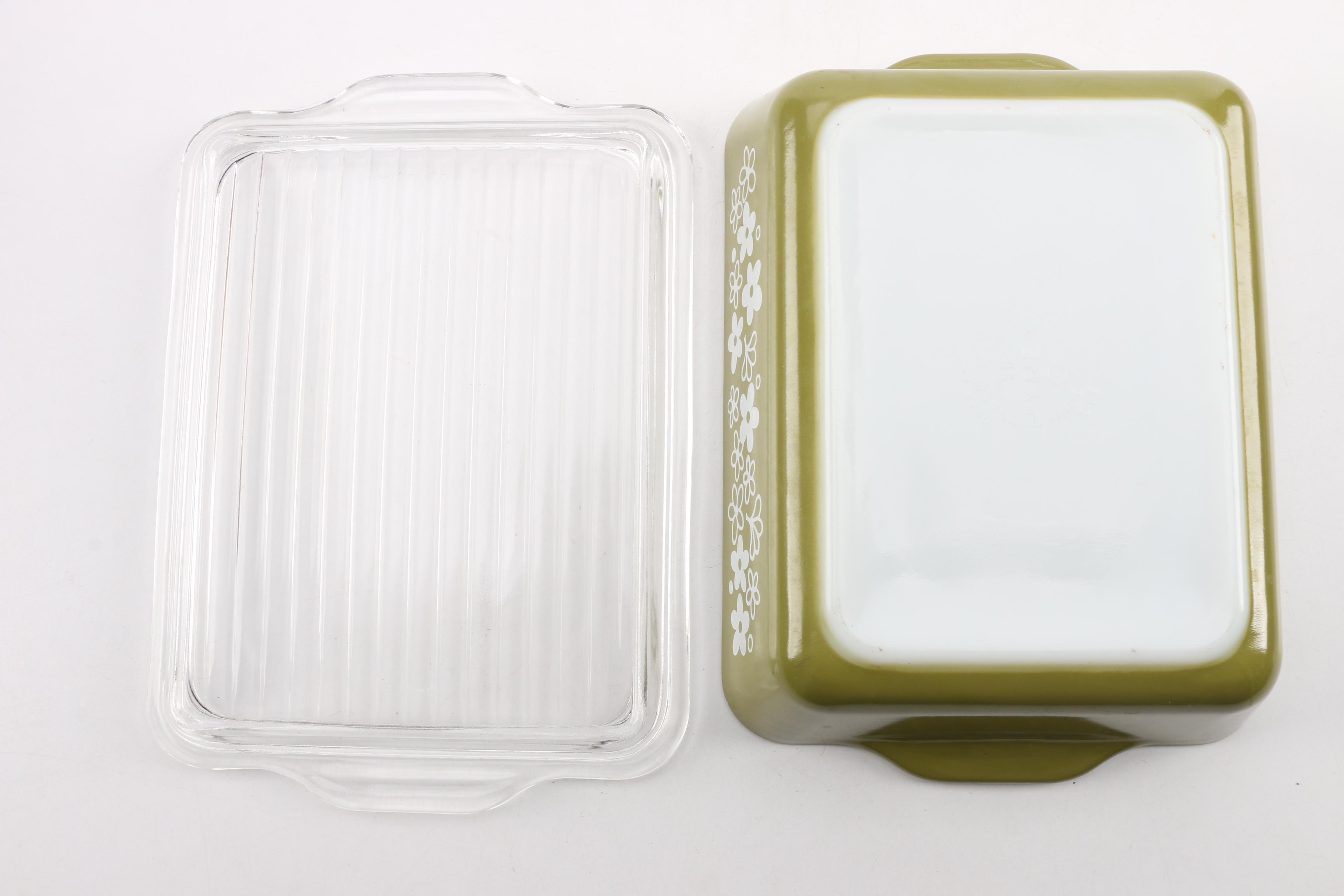 Vintage Pyrex Baking Dishes Including "Spring Blossom" and "Early American"