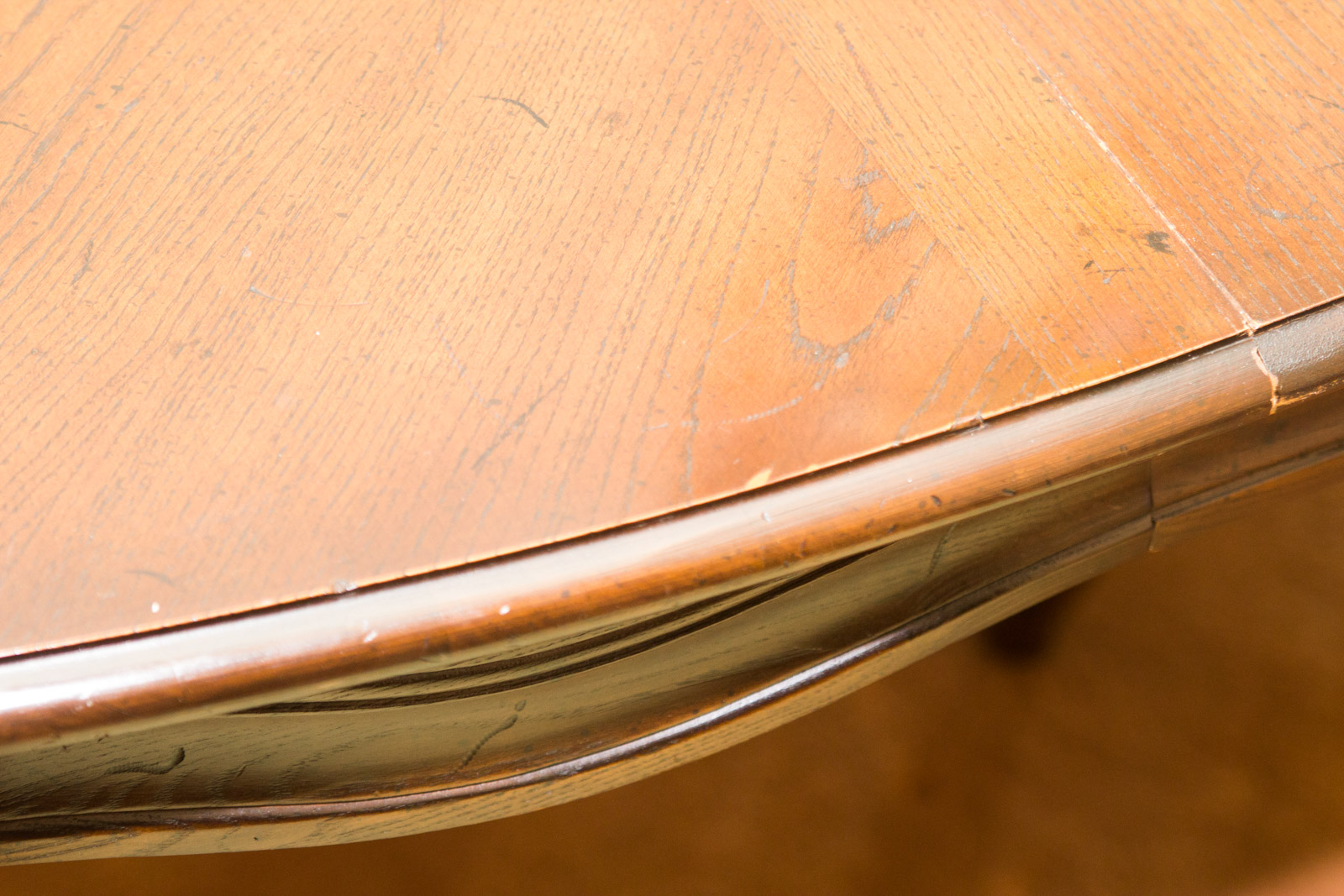 Cherry Queen Anne Style Dining Table and Chairs