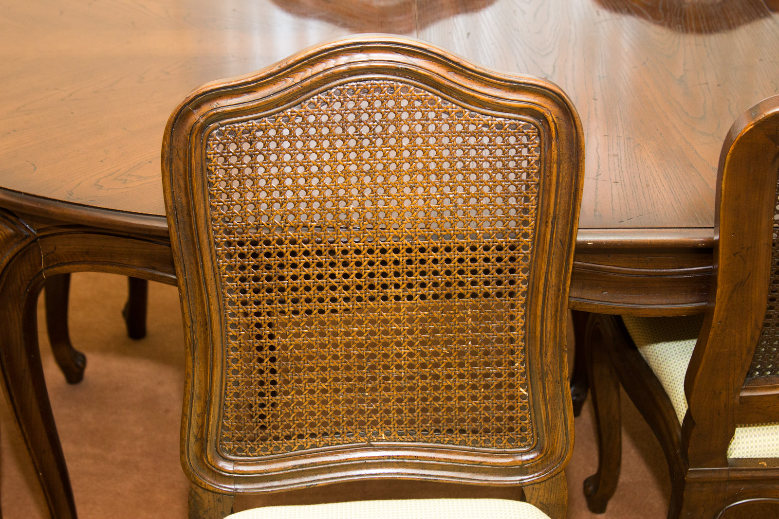 Cherry Queen Anne Style Dining Table and Chairs