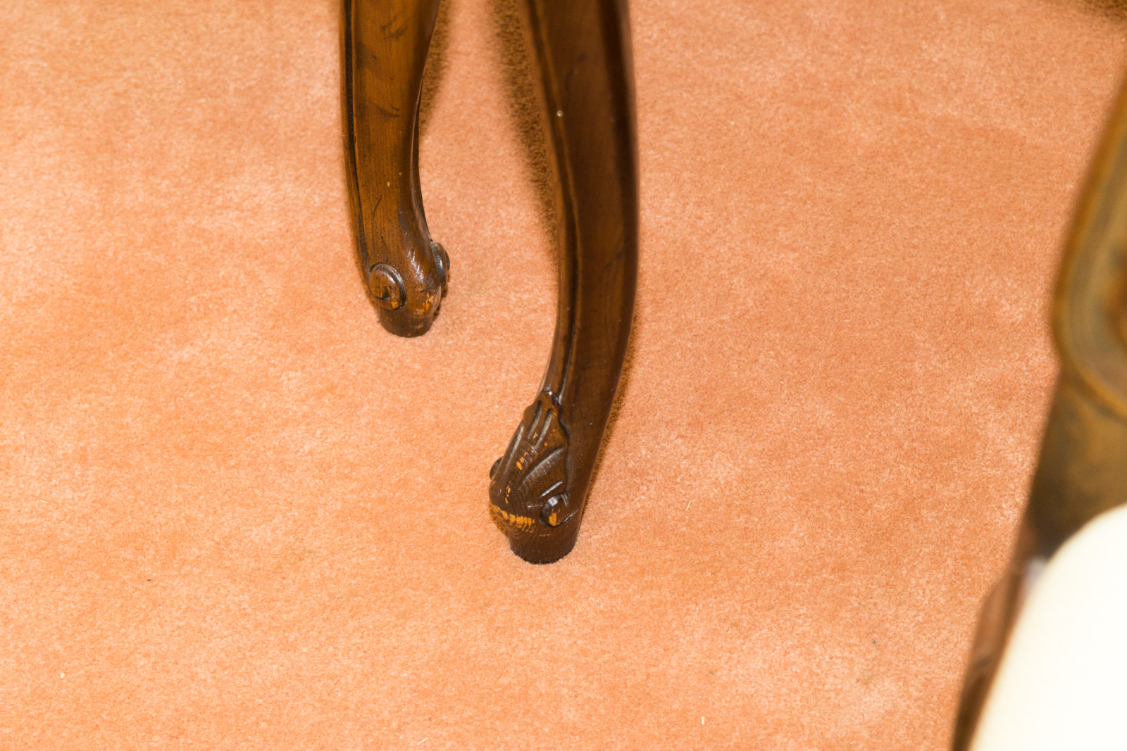 Cherry Queen Anne Style Dining Table and Chairs