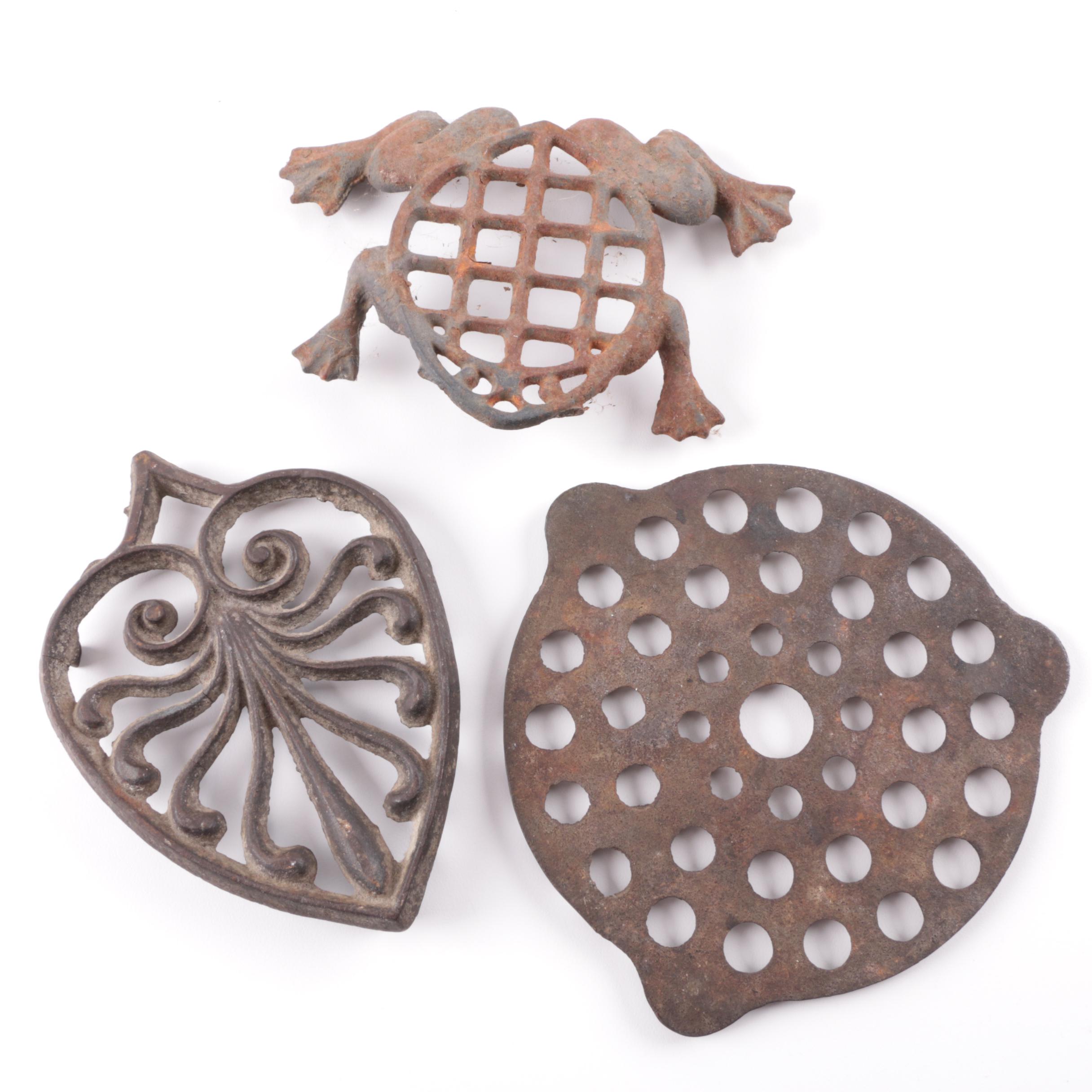 19th Century Marietta Foundry Glue Pot with Vintage Cast Iron