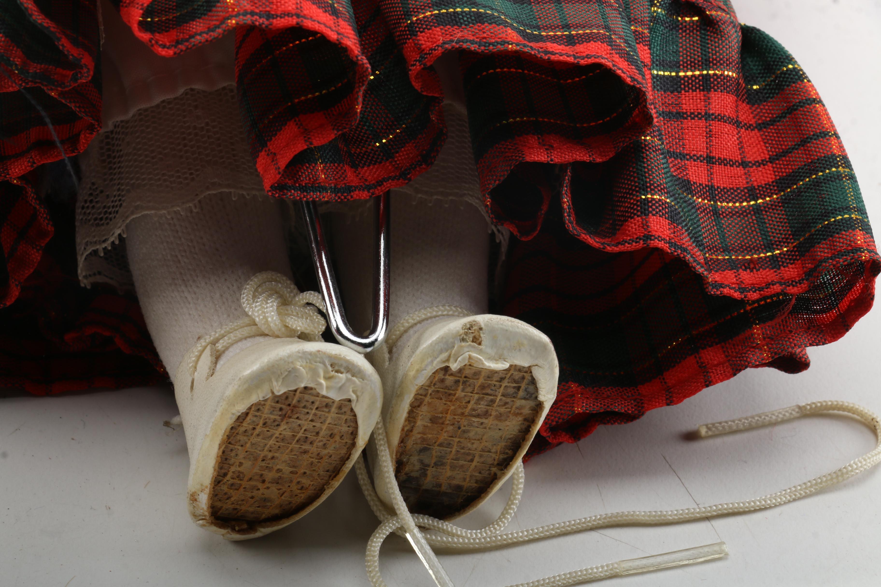 Vintage Porcelain Dolls Featuring Brinn's