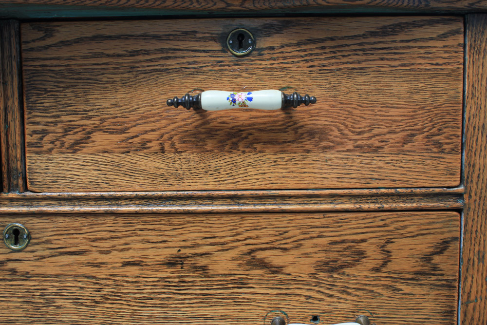 Antique Oak Chest of Drawers