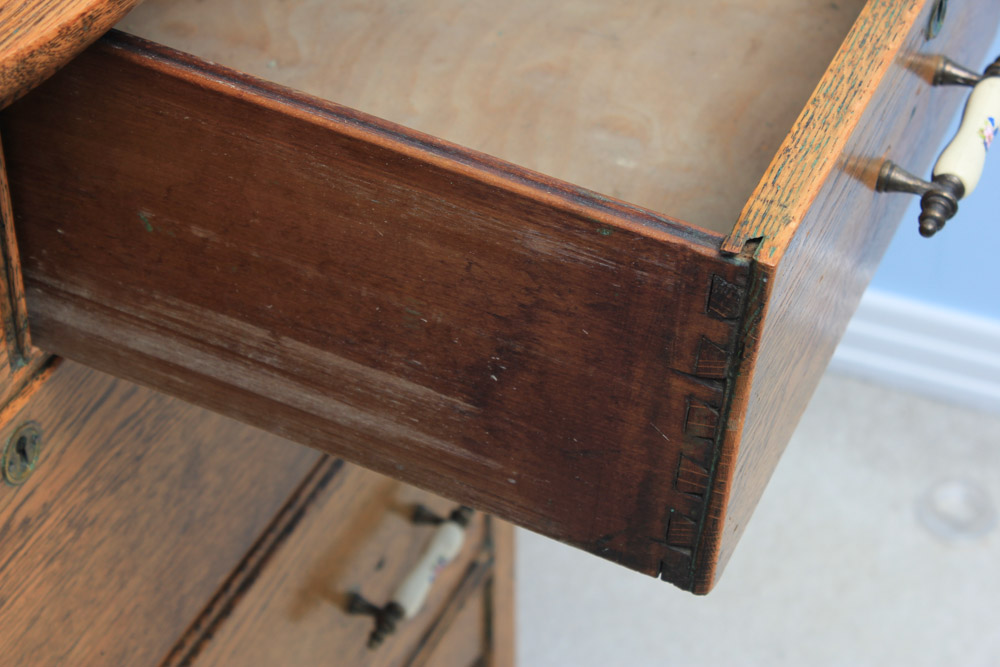 Antique Oak Chest of Drawers