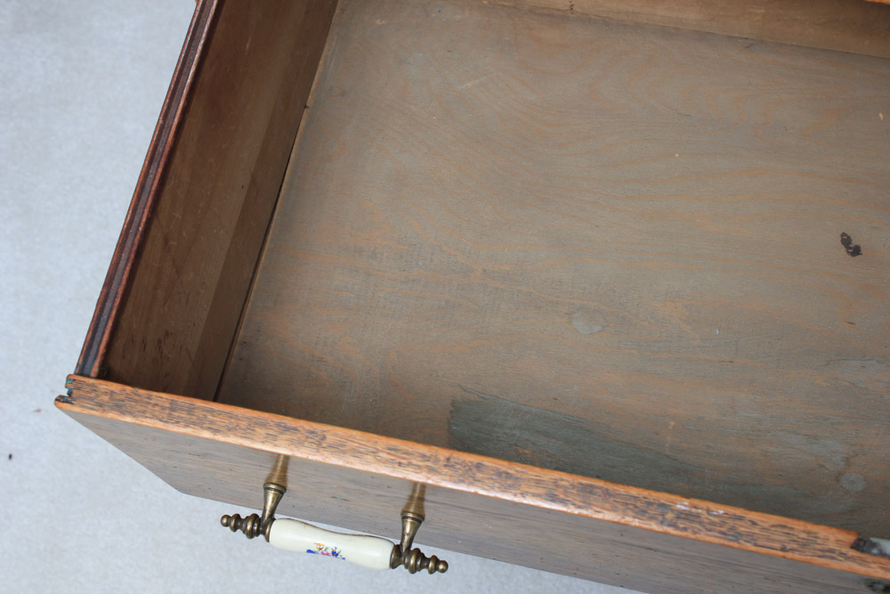 Antique Oak Chest of Drawers