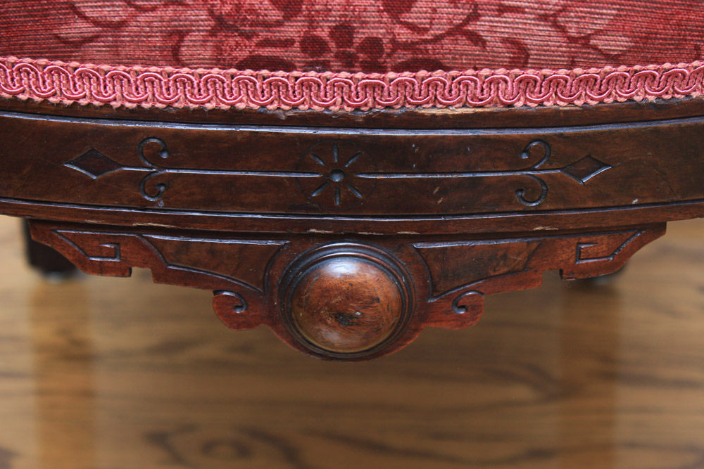 Renaissance-Revival Side Chair with Bronze Portrait Medallion
