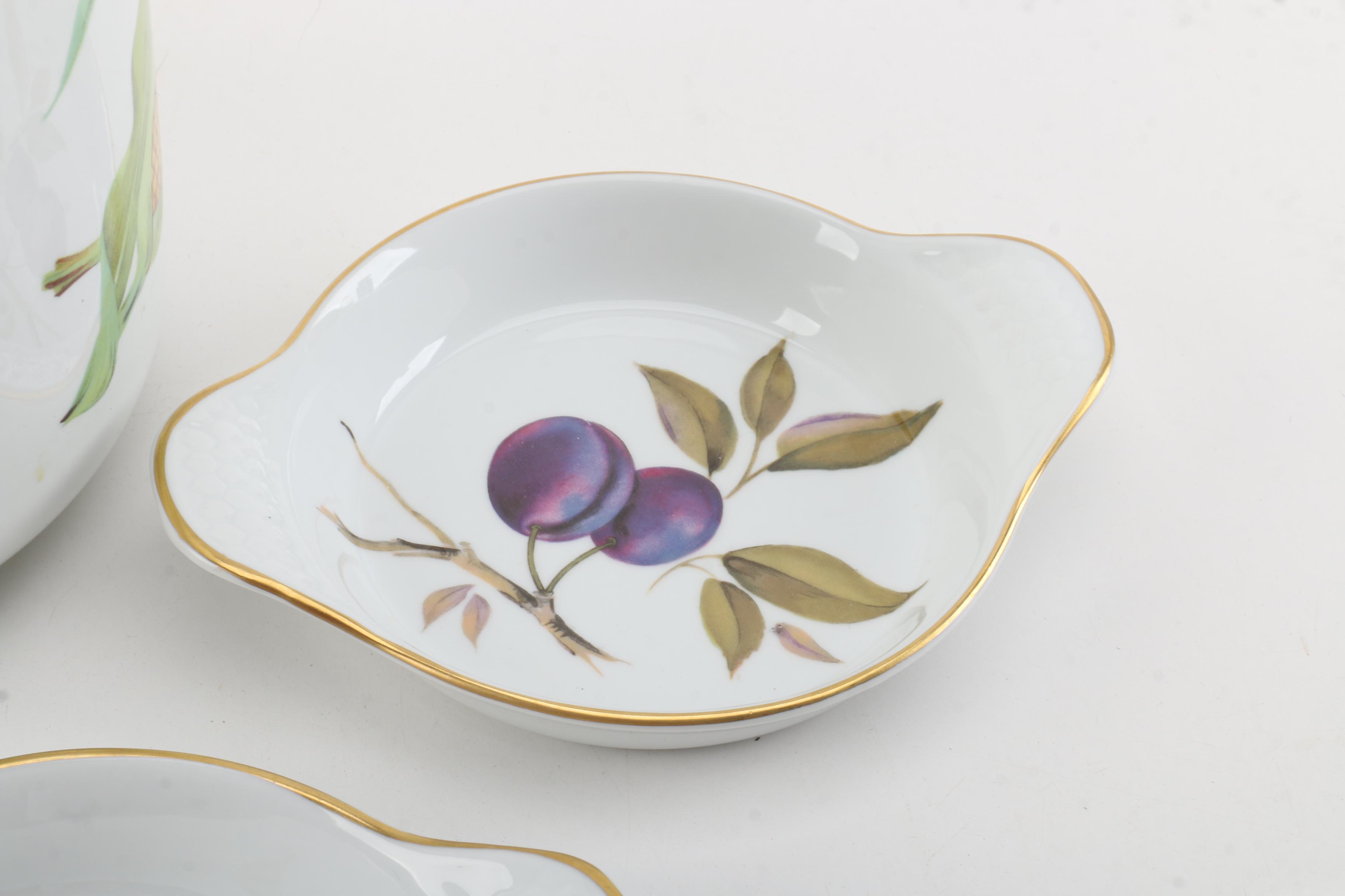 Royal Worcester "Evesham" Porcelain Tableware