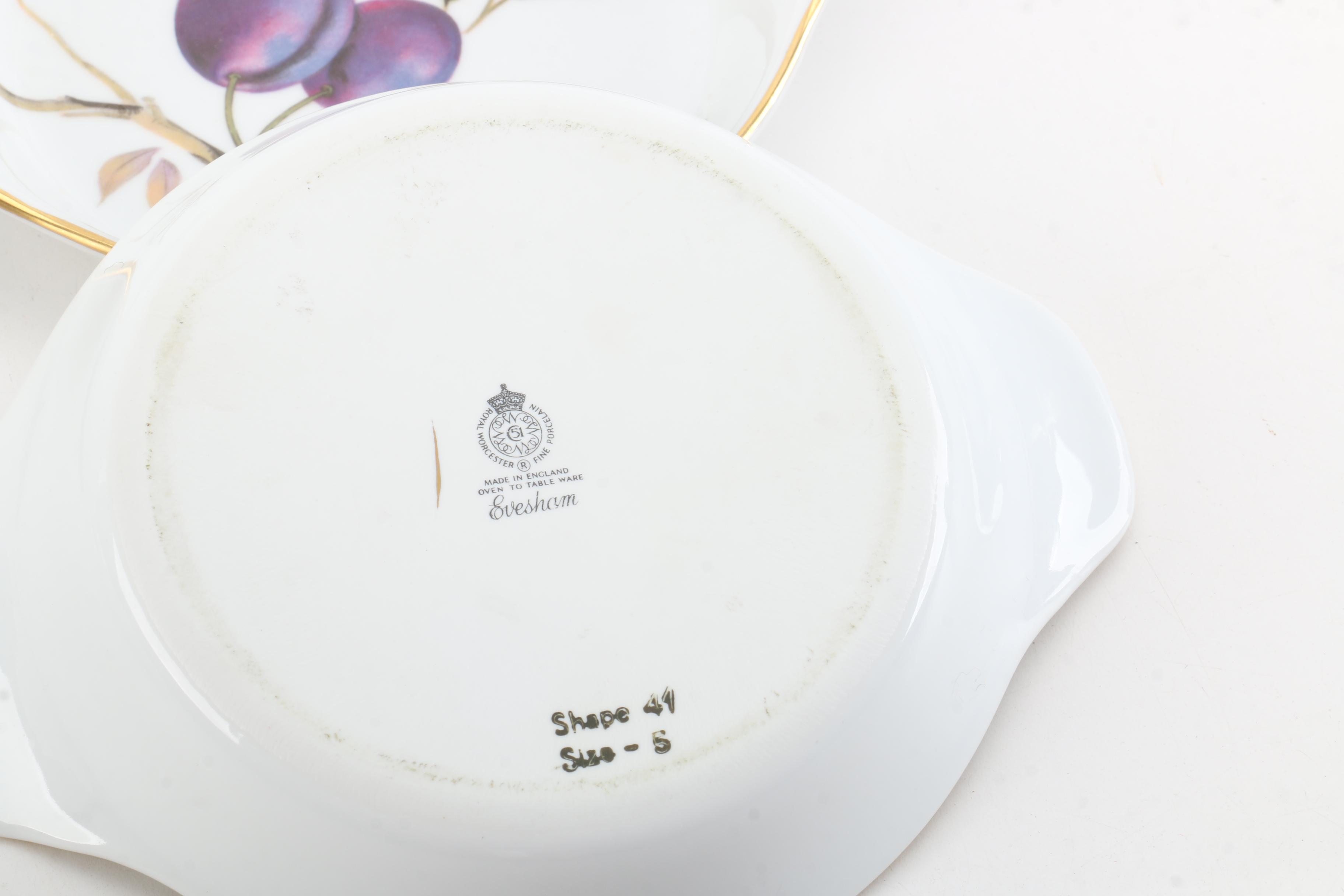 Royal Worcester "Evesham" Porcelain Tableware