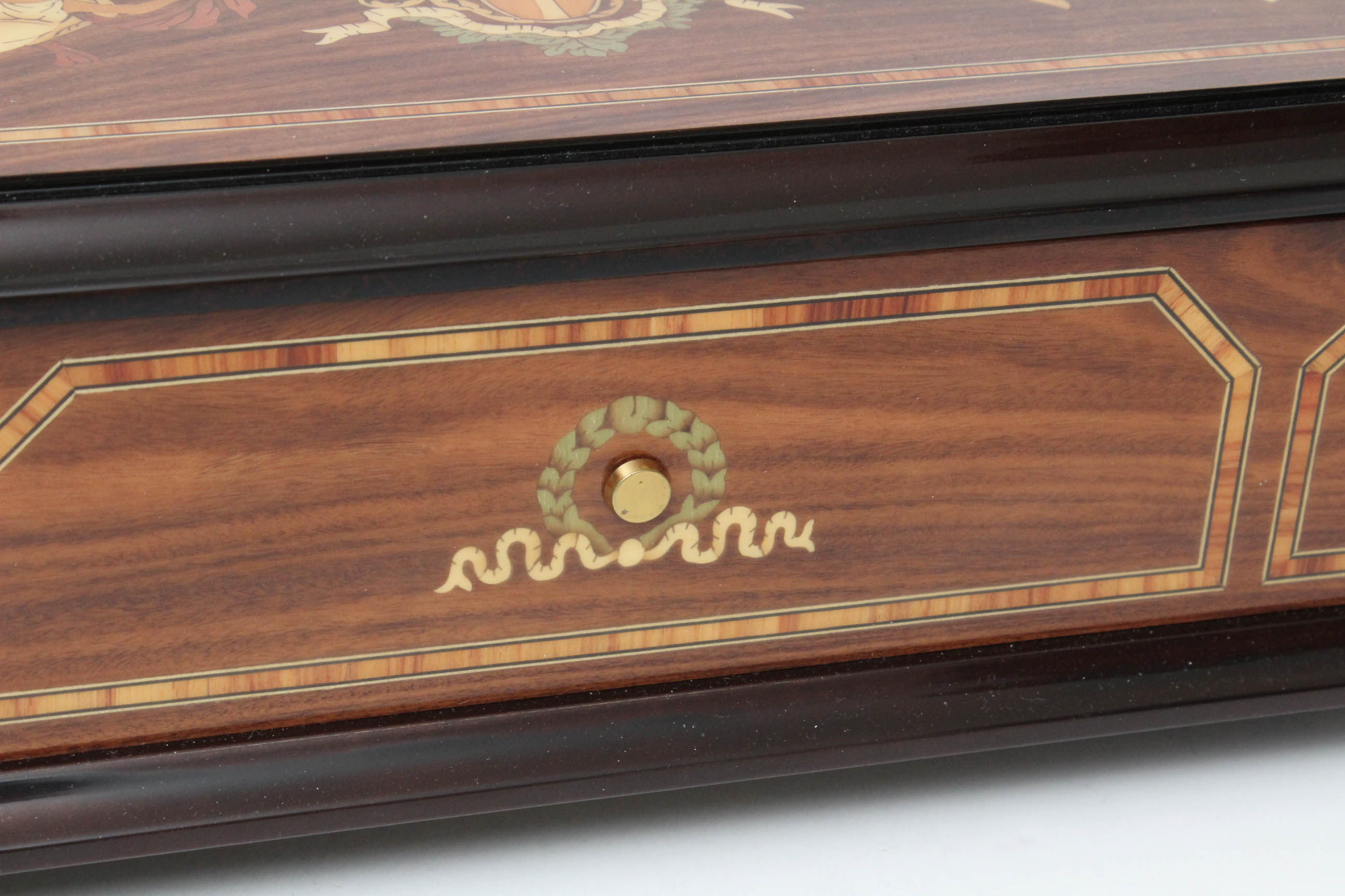 1988 La Musica D'Italia Grand Opera Music Box by Franklin Mint