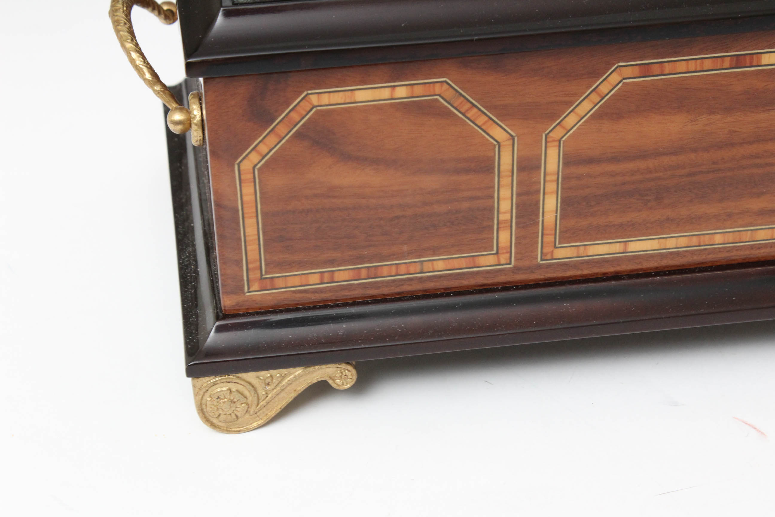 1988 La Musica D'Italia Grand Opera Music Box by Franklin Mint