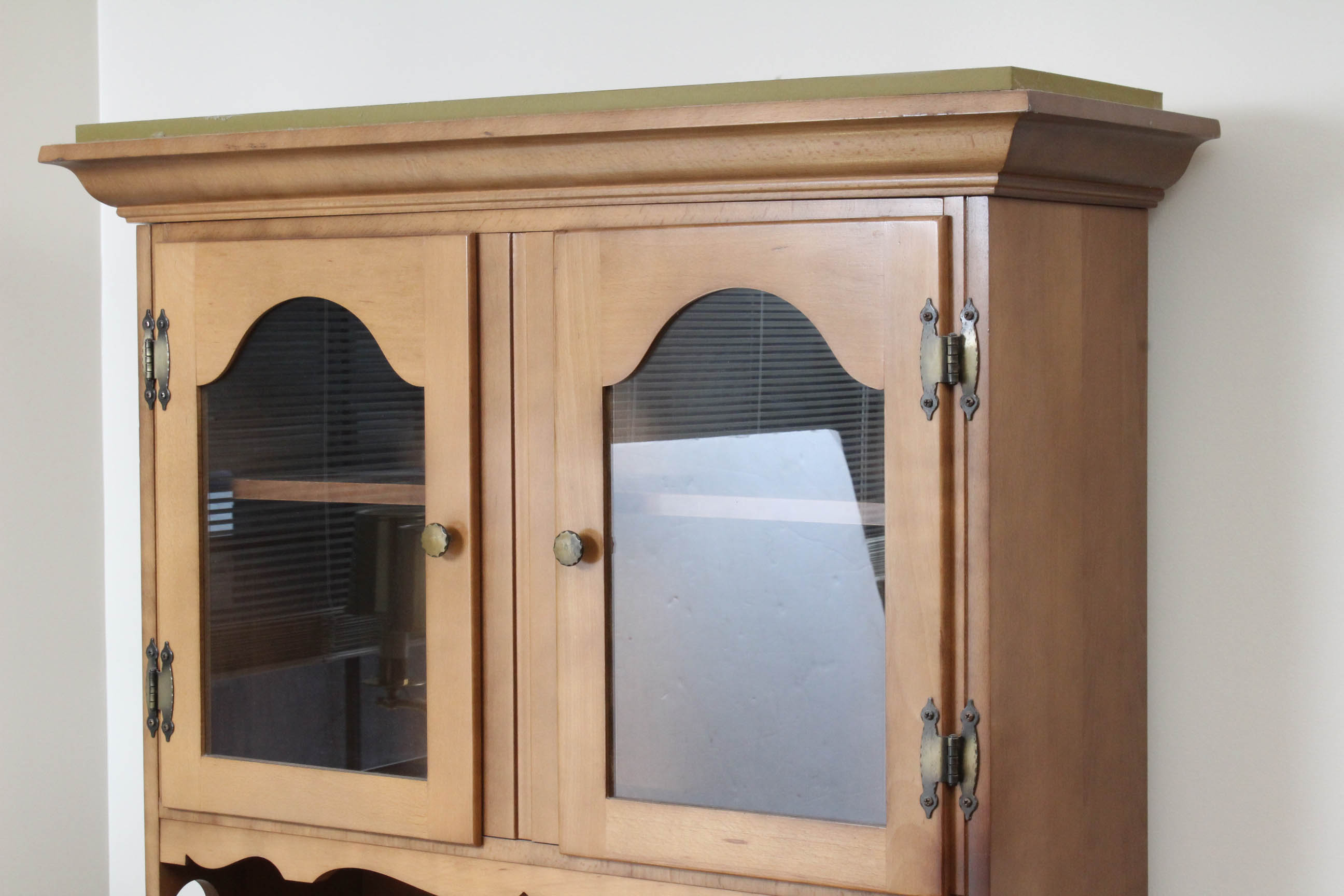 Vintage Maple Wood Hutch
