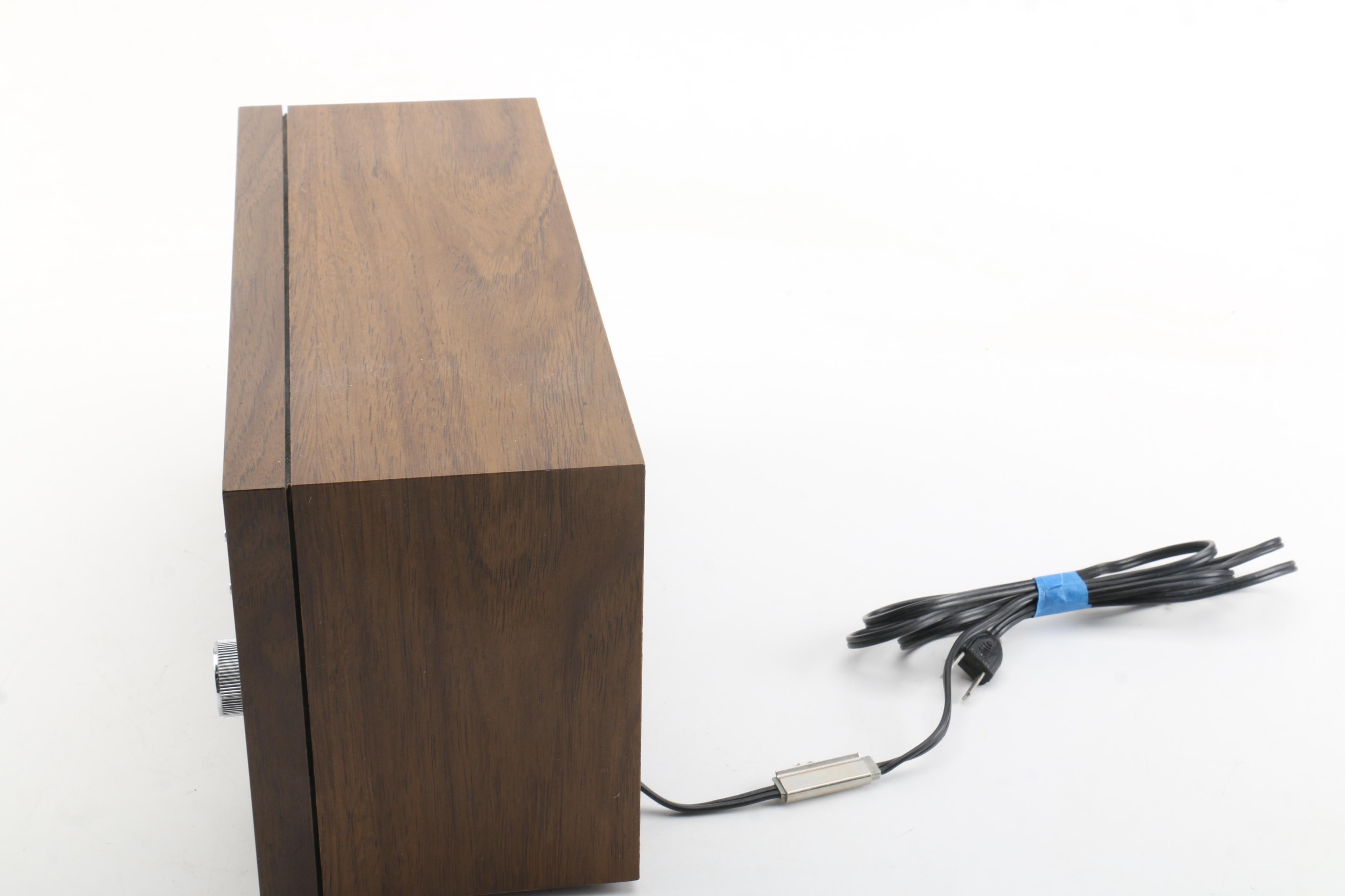 Vintage Zenith H422p AM/FM Radio