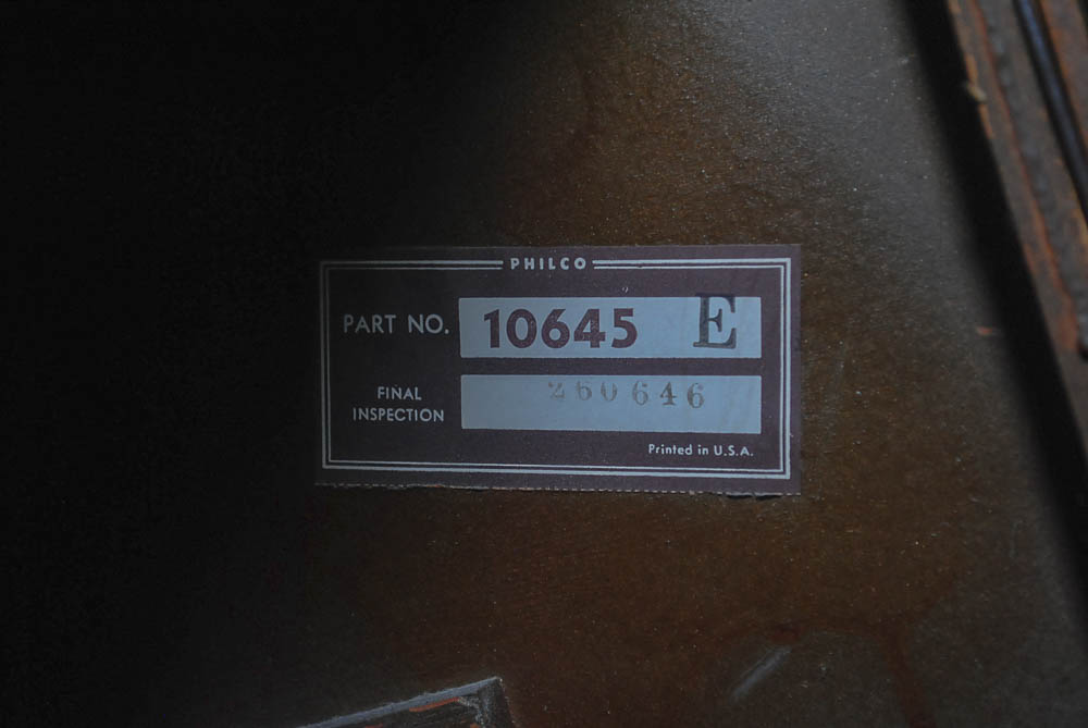 Vintage Philco Model 47-1230 Radio and Phonograph Console