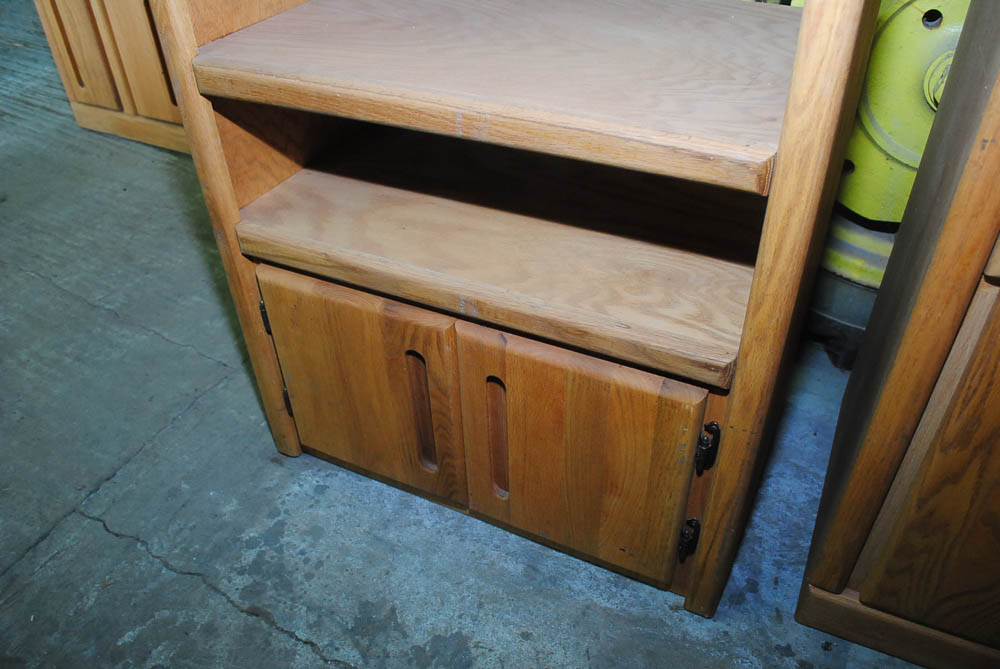 Vintage Contemporary Style Oak Entertainment Cabinet