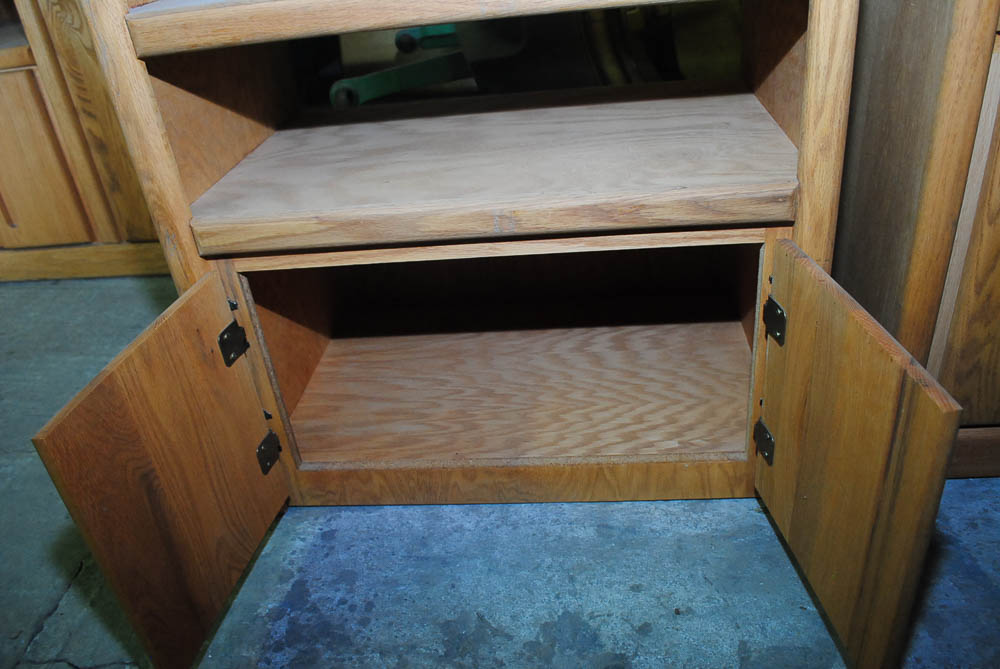 Vintage Contemporary Style Oak Entertainment Cabinet