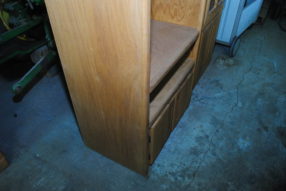 Vintage Contemporary Style Oak Entertainment Cabinet