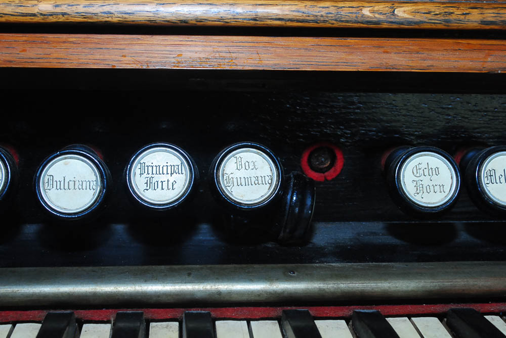 Antique Victorian Kenwood Organ