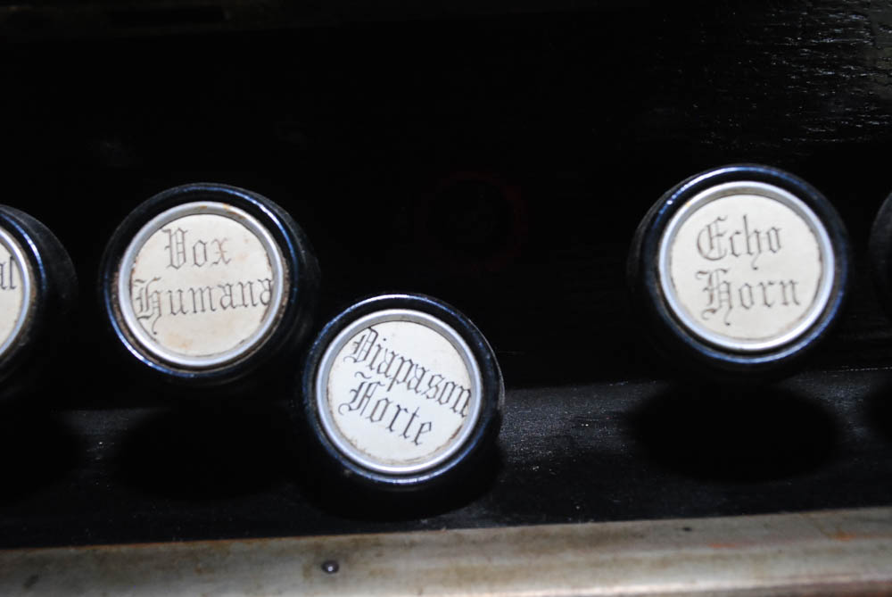 Antique Victorian Kenwood Organ