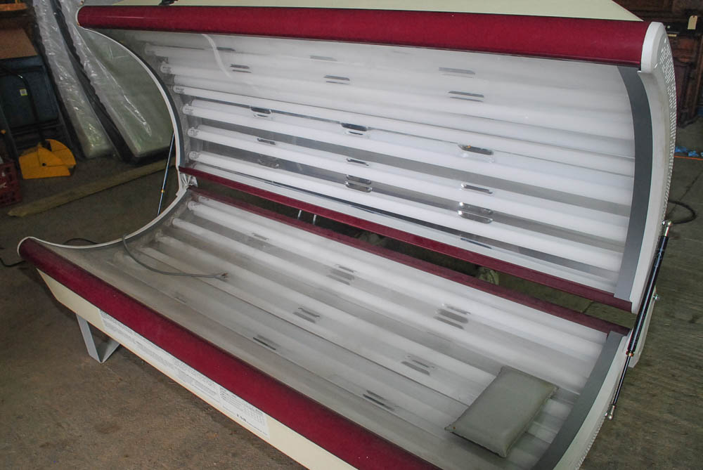ESB Elite 16 Canopy Tanning Bed
