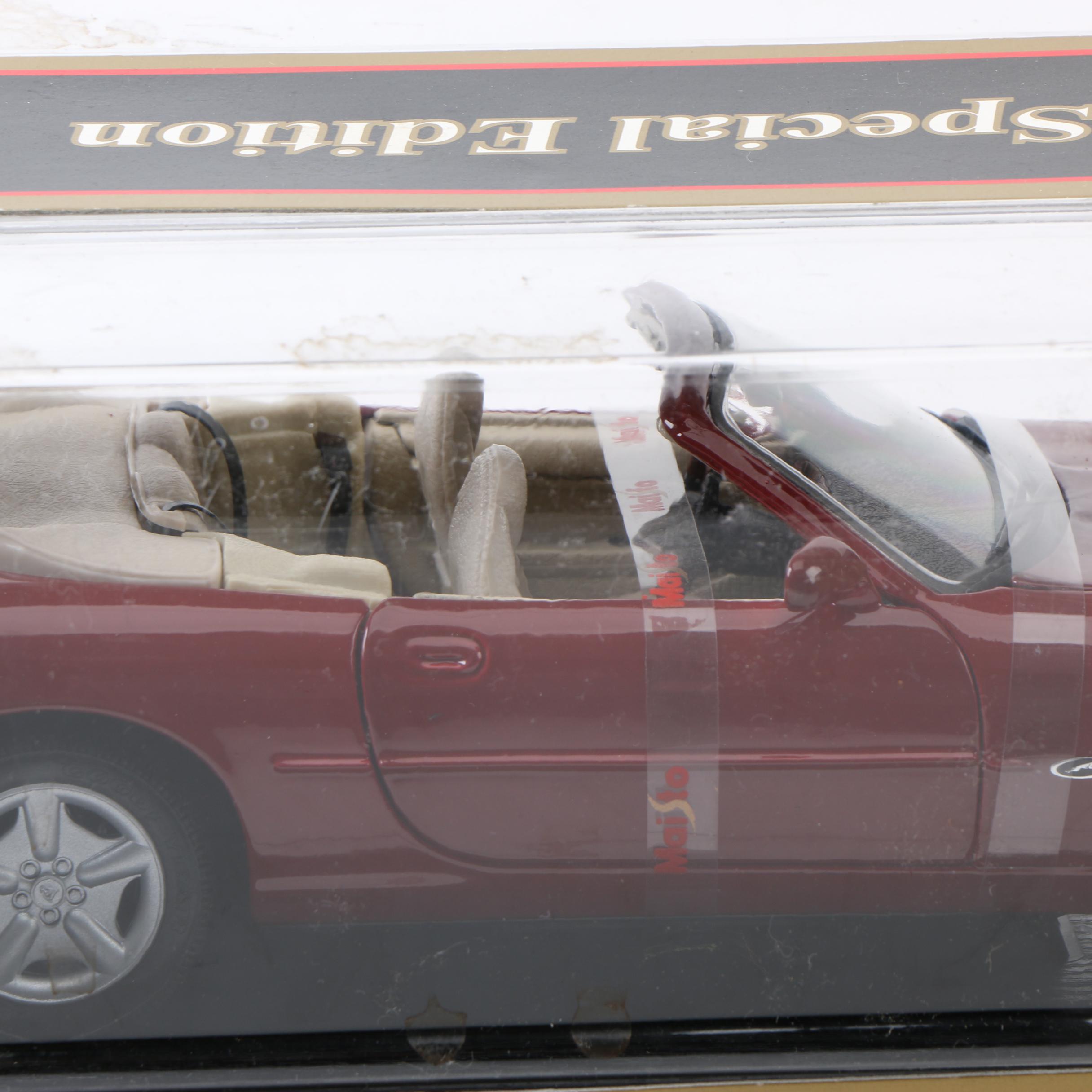 1996 Jaguar XK8 Die-Cast Convertible by Maisto