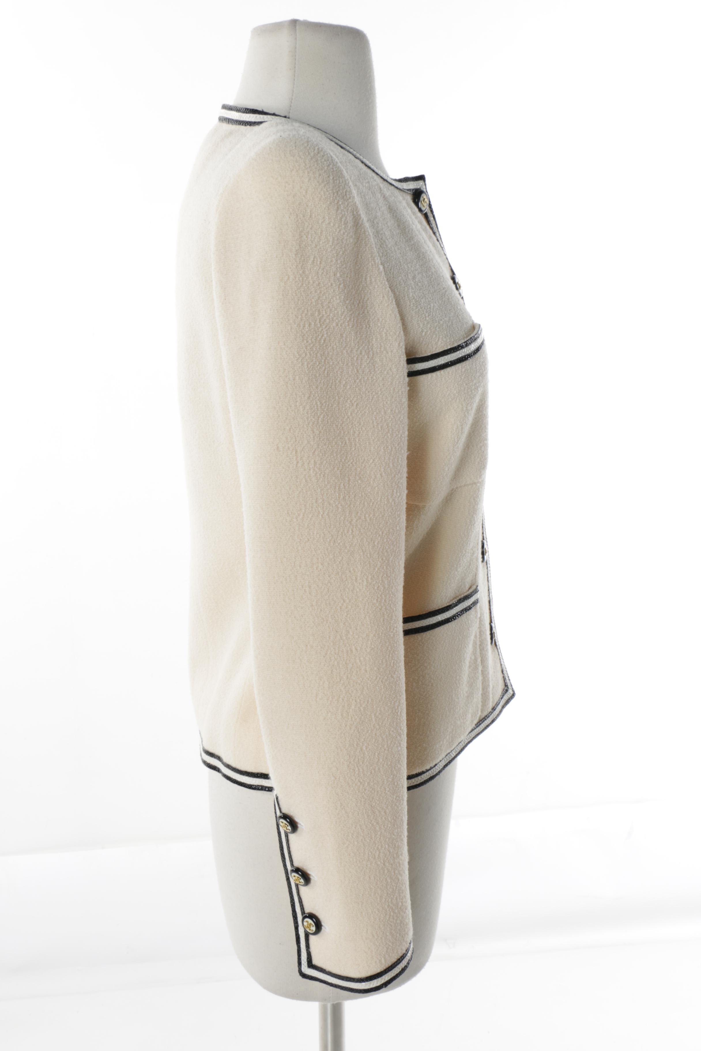 Women's Vintage Chanel Boutique Cream and Black Wool Blend Suit Jacket