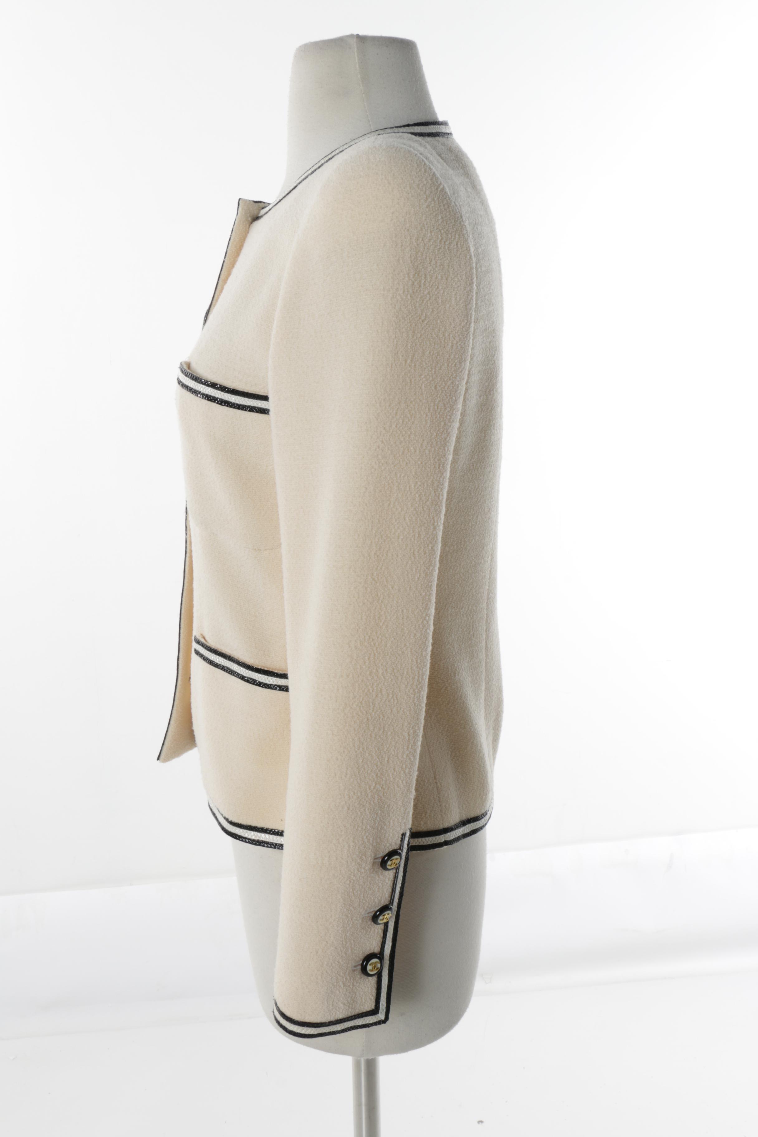 Women's Vintage Chanel Boutique Cream and Black Wool Blend Suit Jacket