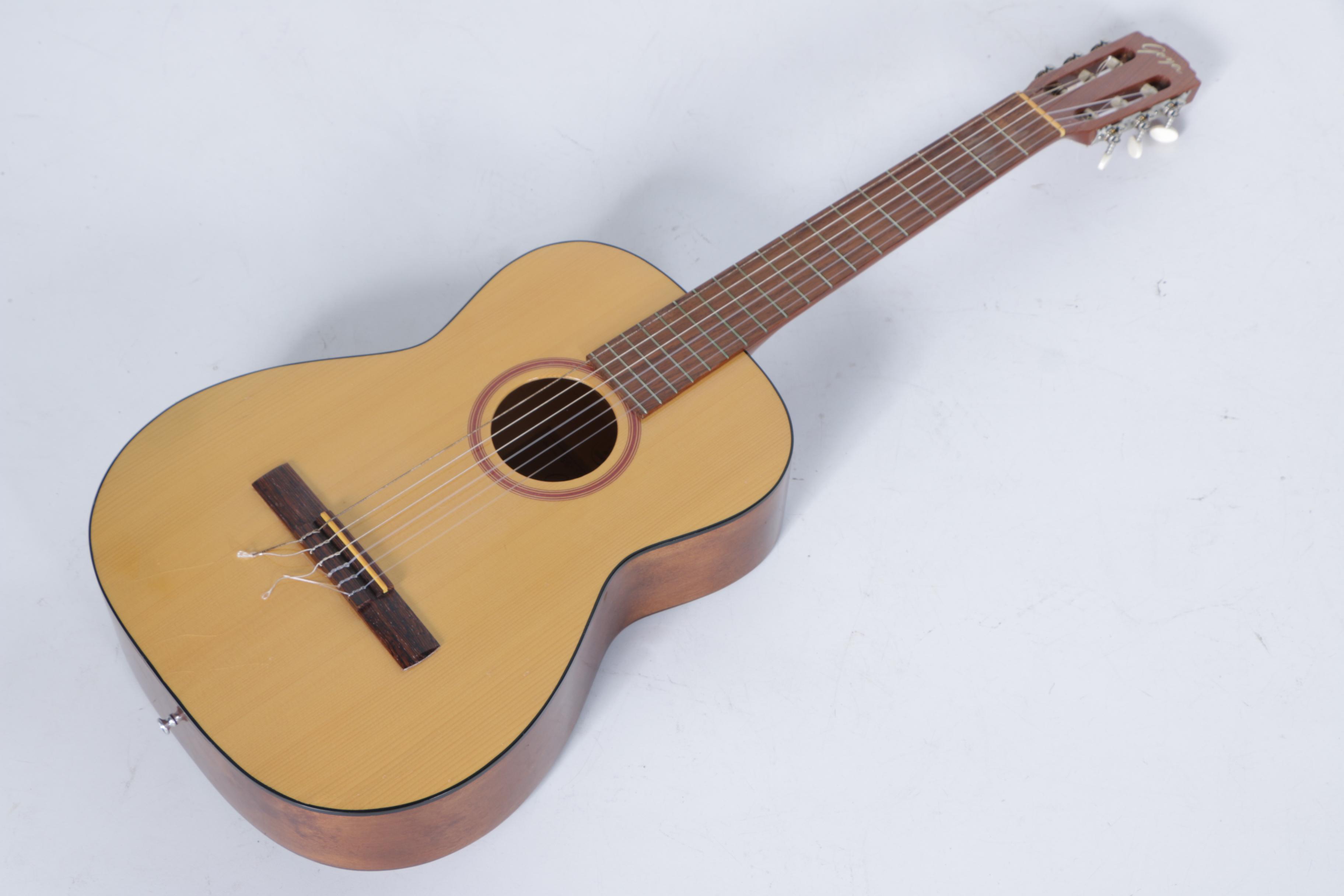 Vintage Goya GG-10 Classical Acoustic Guitar with Hardshell Case