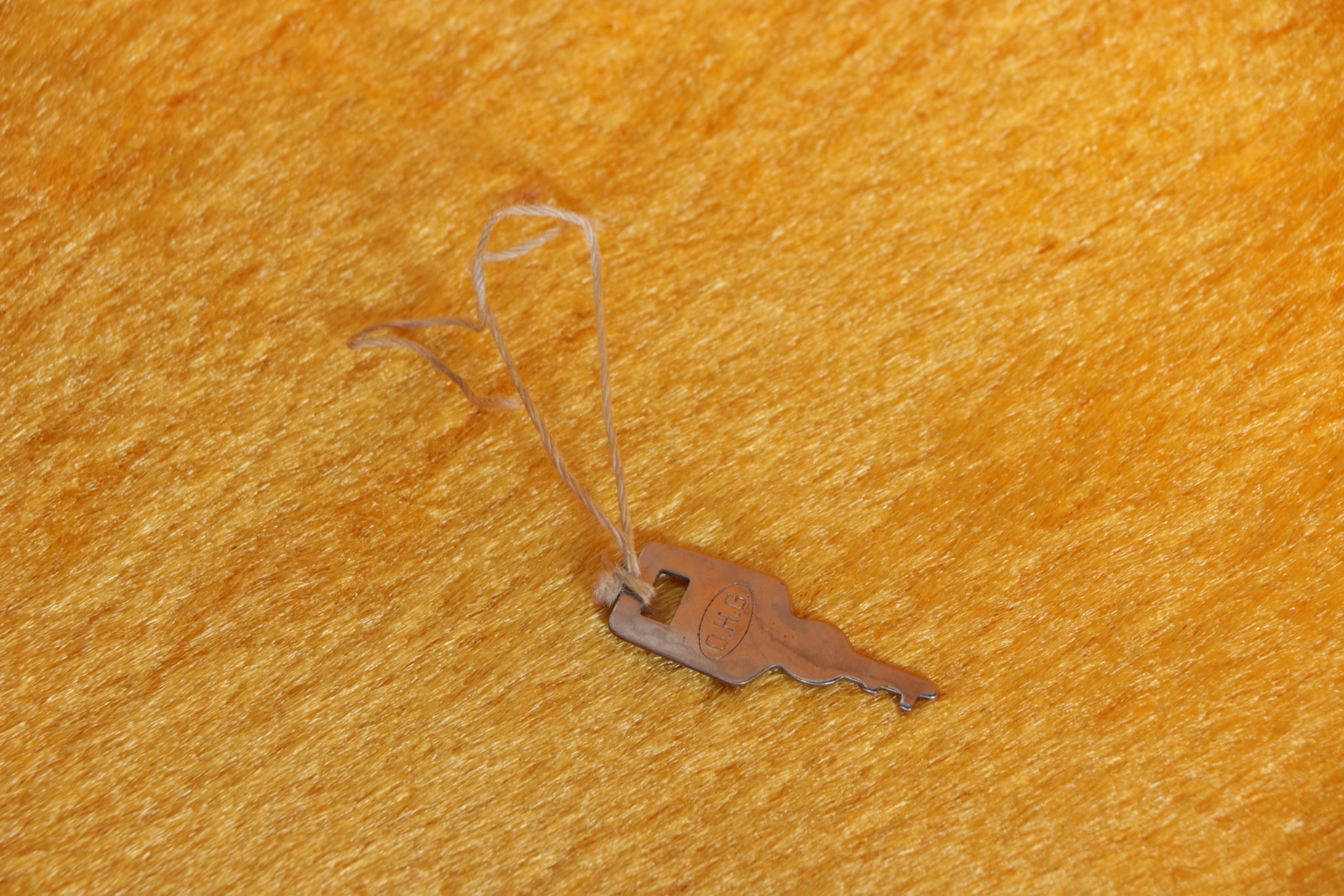 Vintage Goya GG-10 Classical Acoustic Guitar with Hardshell Case