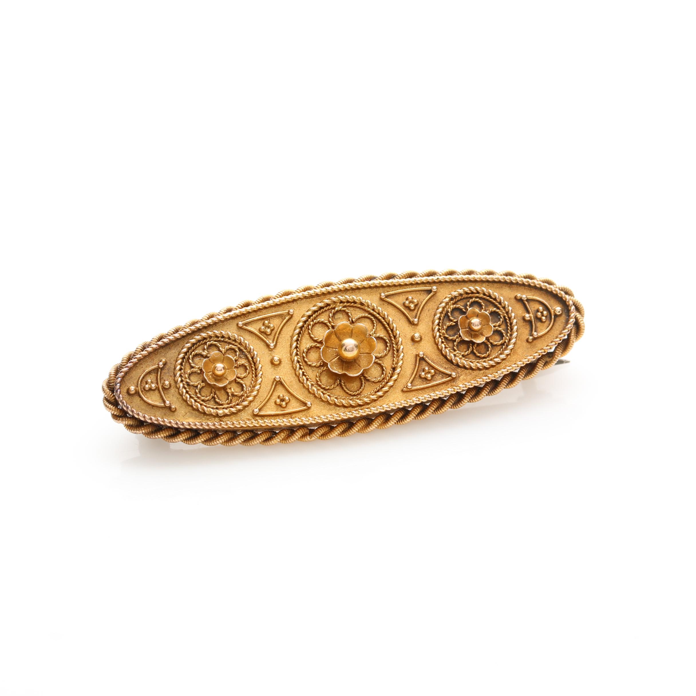 Victorian 15K Yellow Gold Floral Brooch
