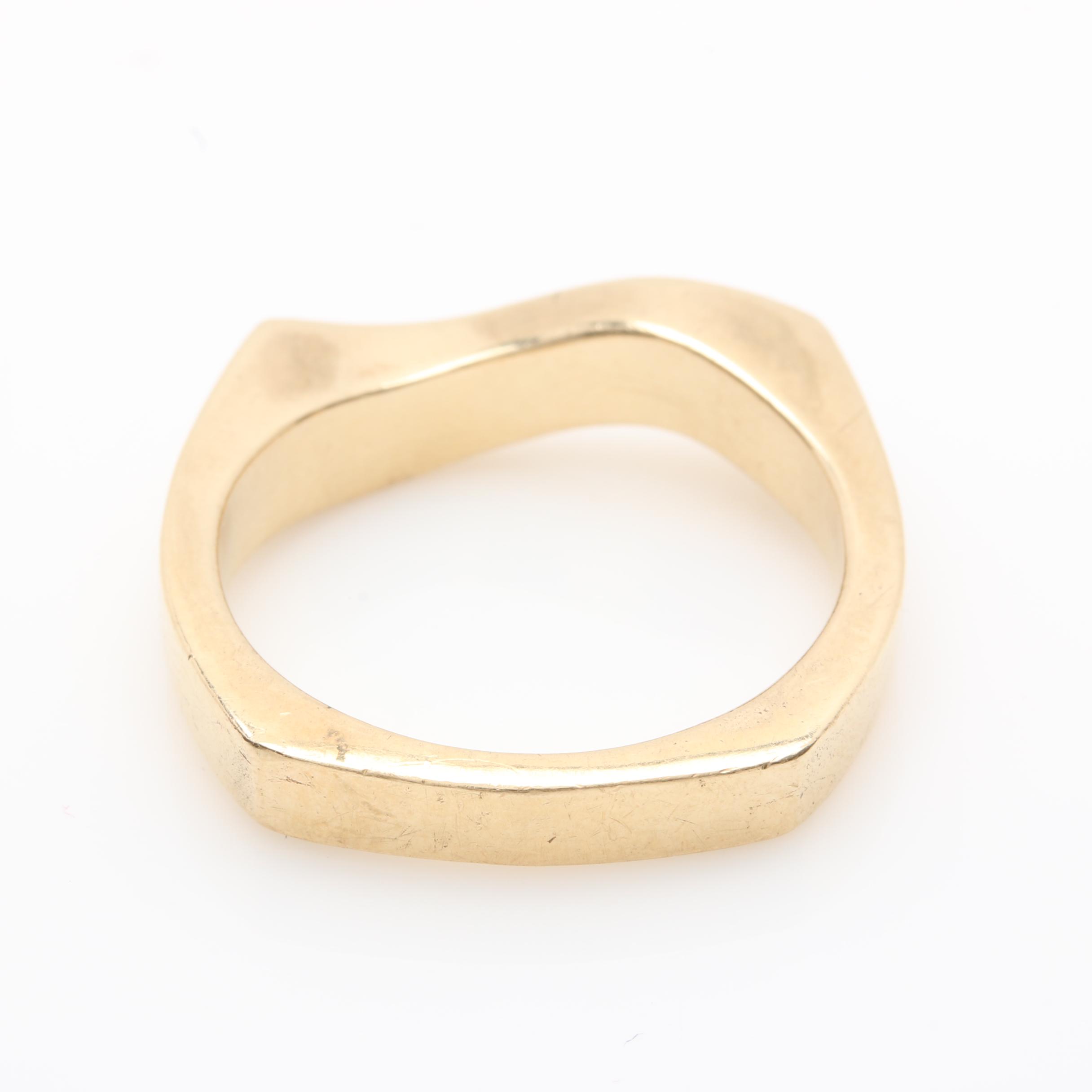 14K Yellow Gold Scalloped Ring