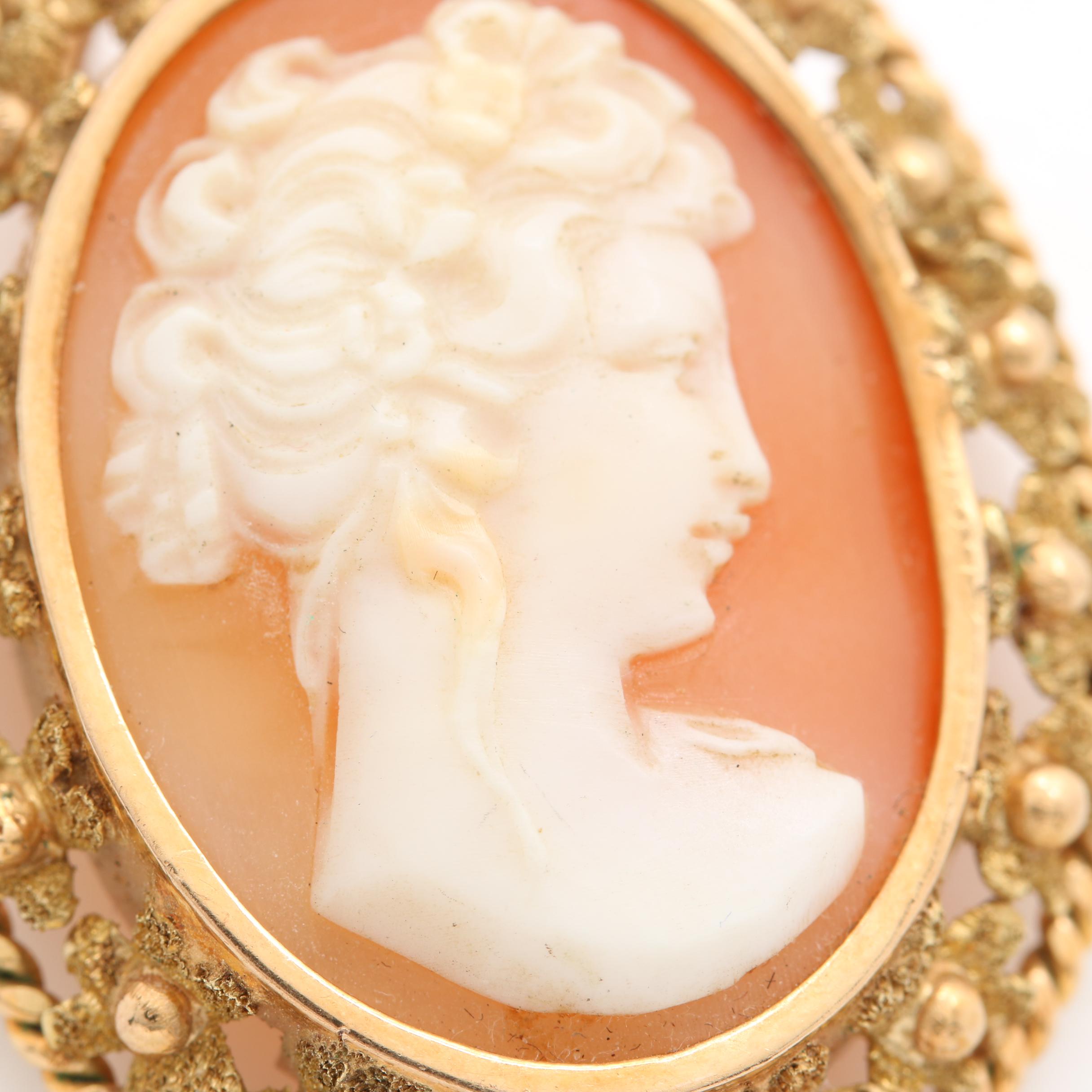 14K Yellow Gold Helmet Shell Cameo Brooch