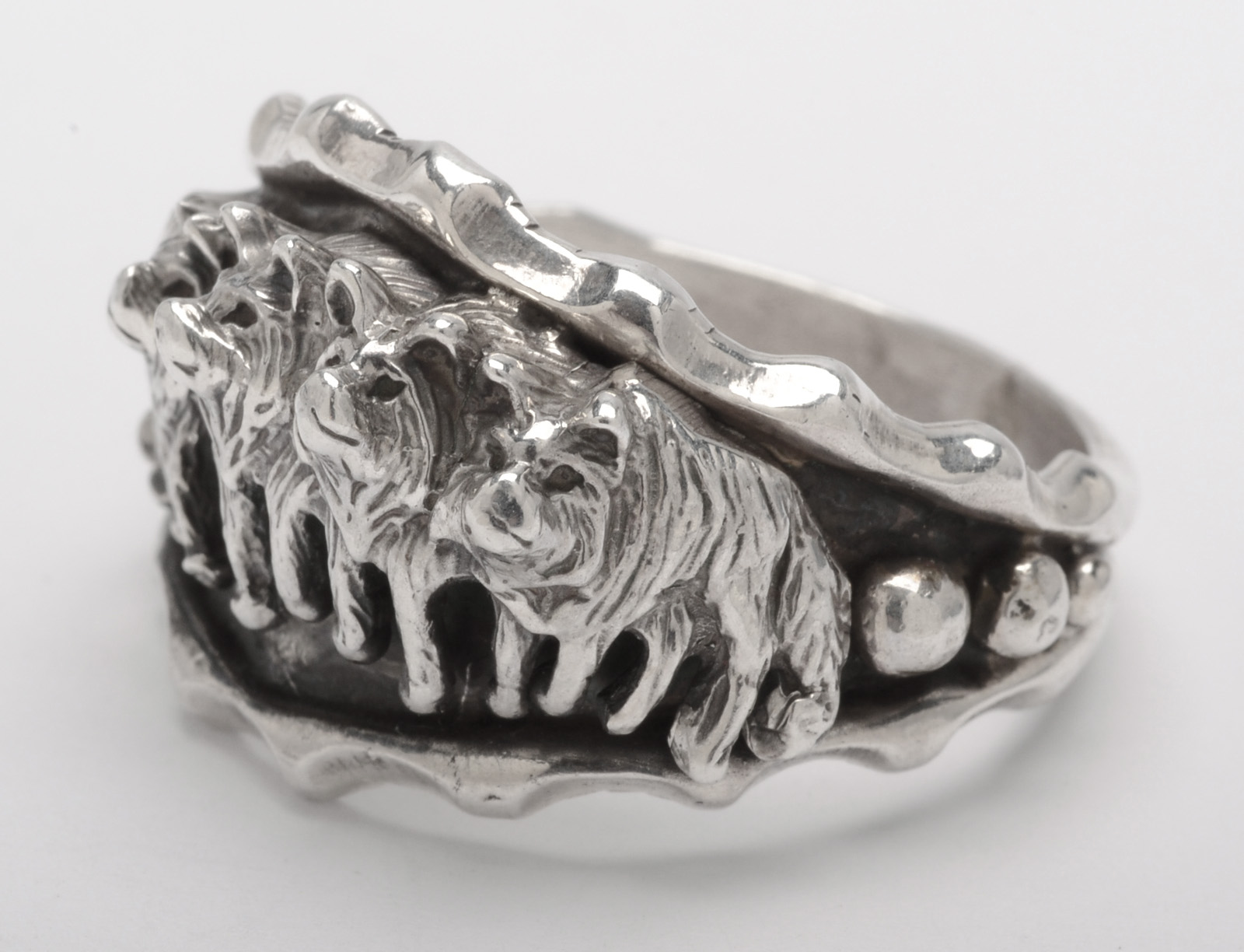 Sterling Silver Running Bear Shop Wolfpack Ring