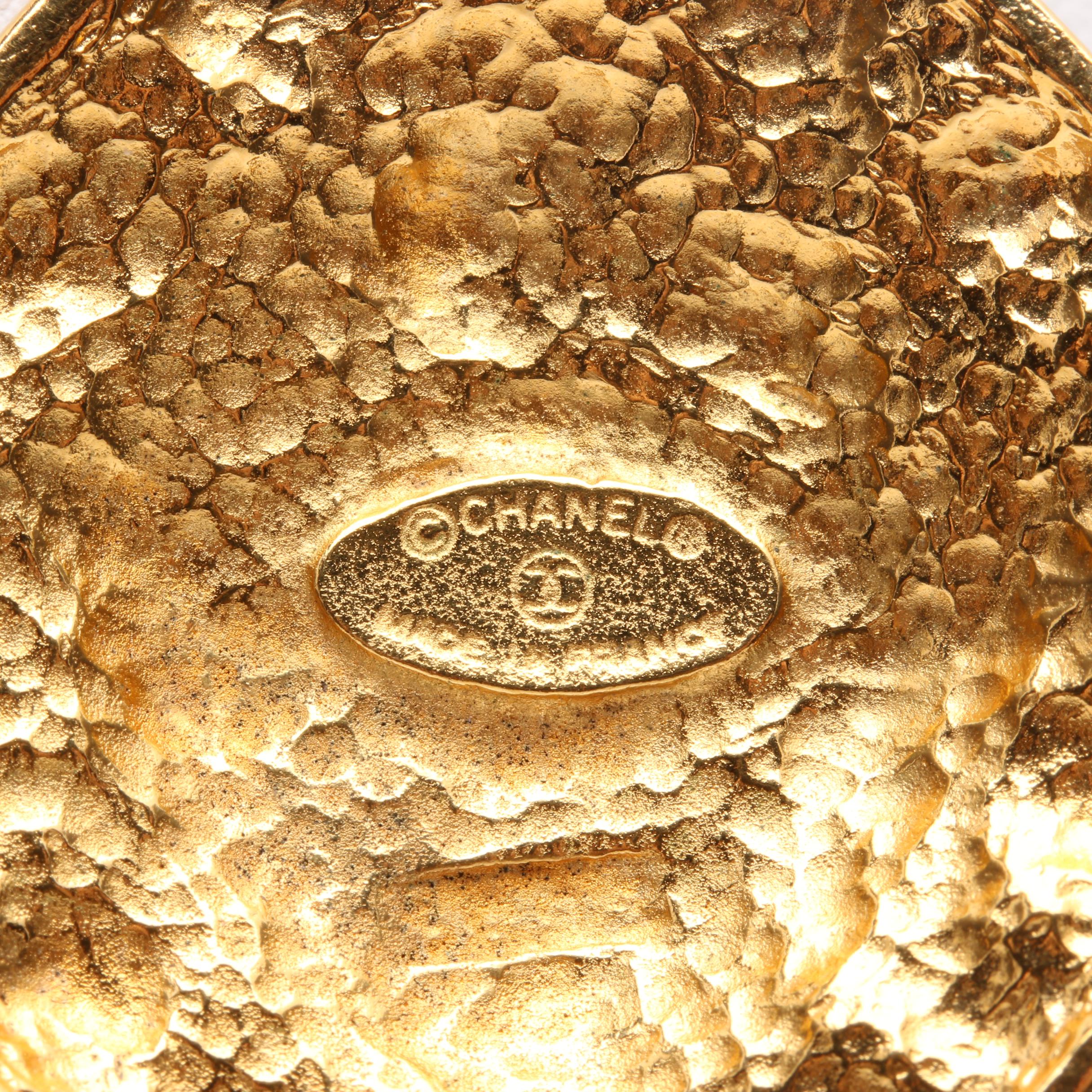 Circa 1980s Chanel Gold Tone Necklace