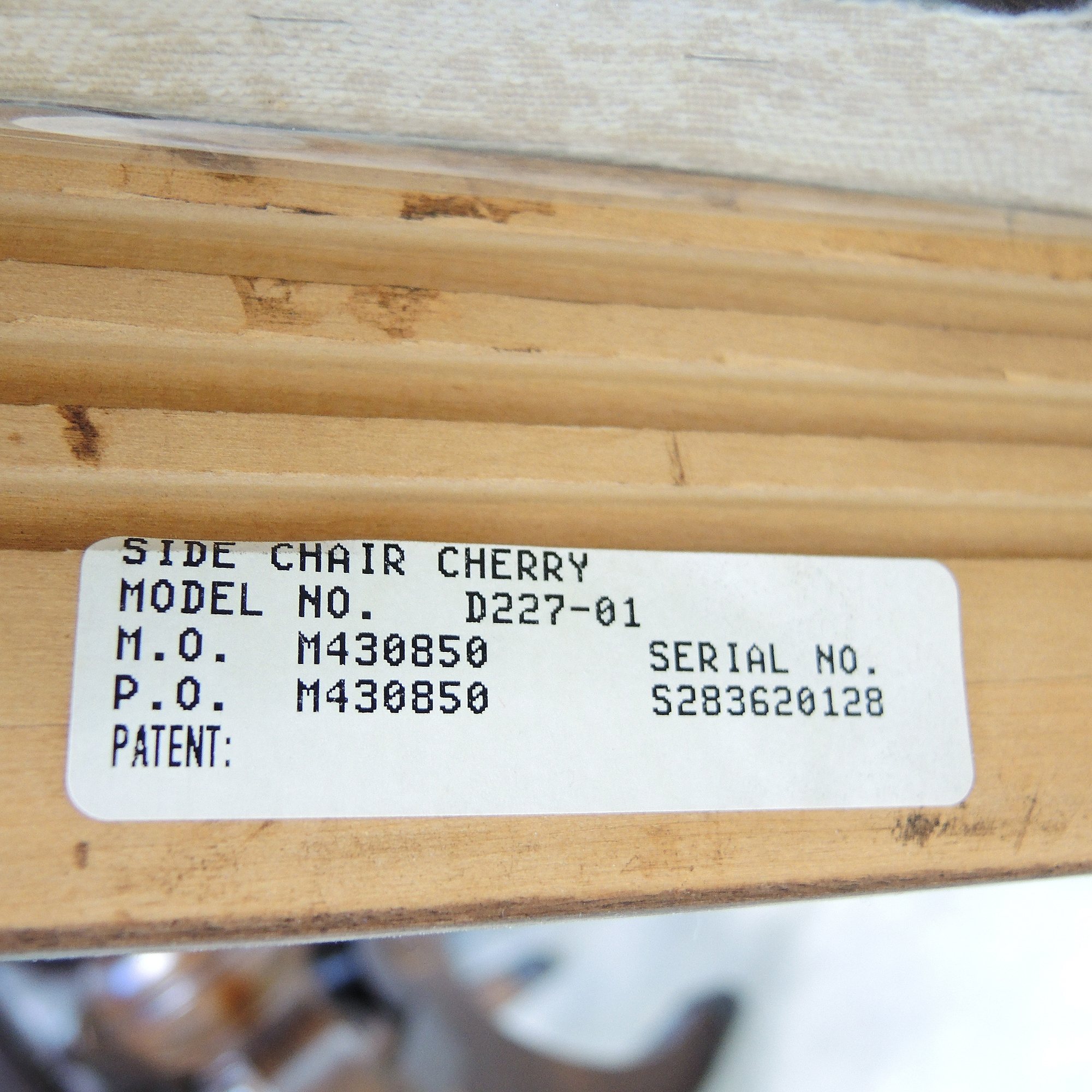 Bassett Furniture Traditional Cherry Dining Chairs