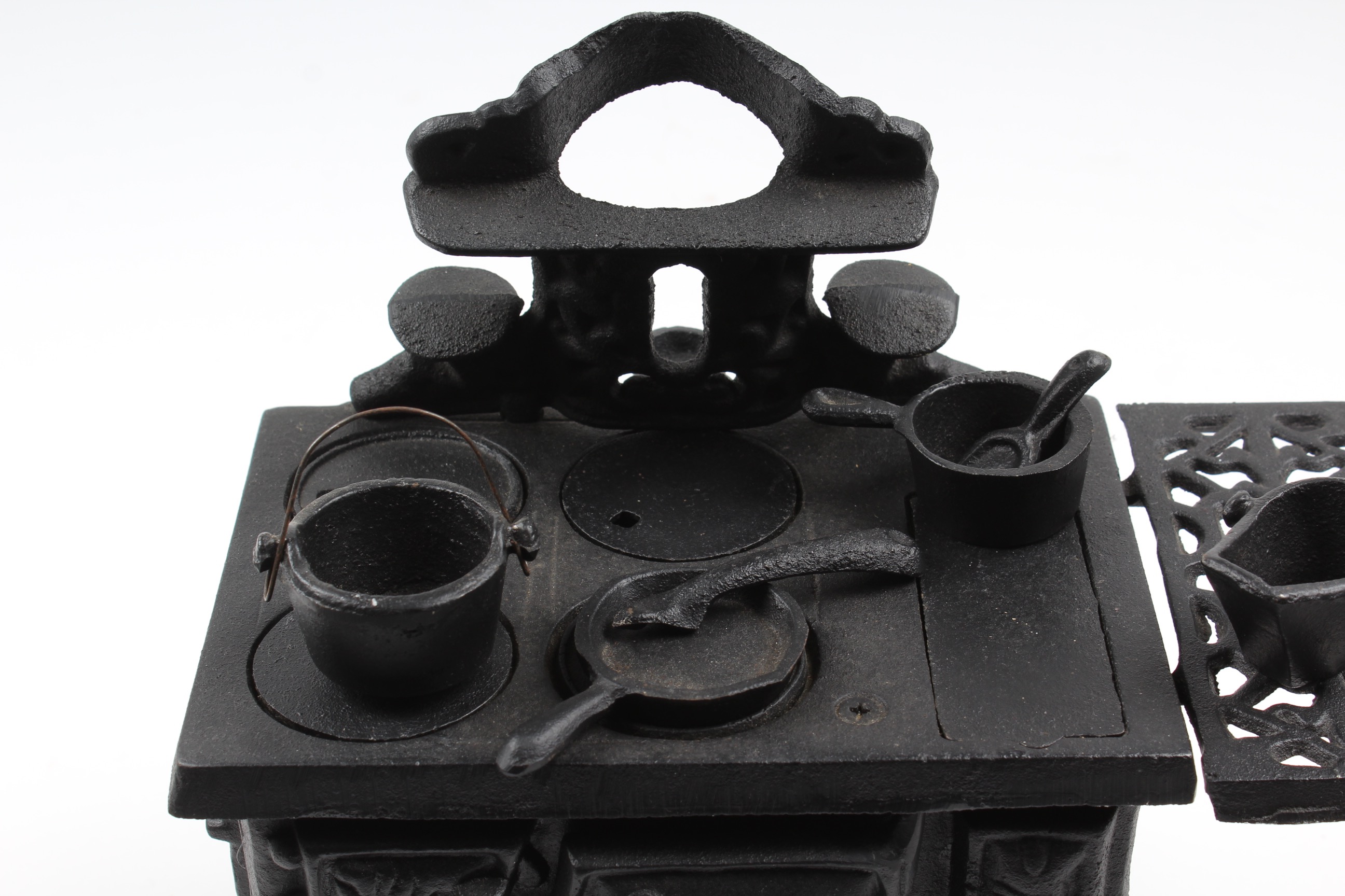 Miniature Crescent Cast Iron Display/Toy Stove