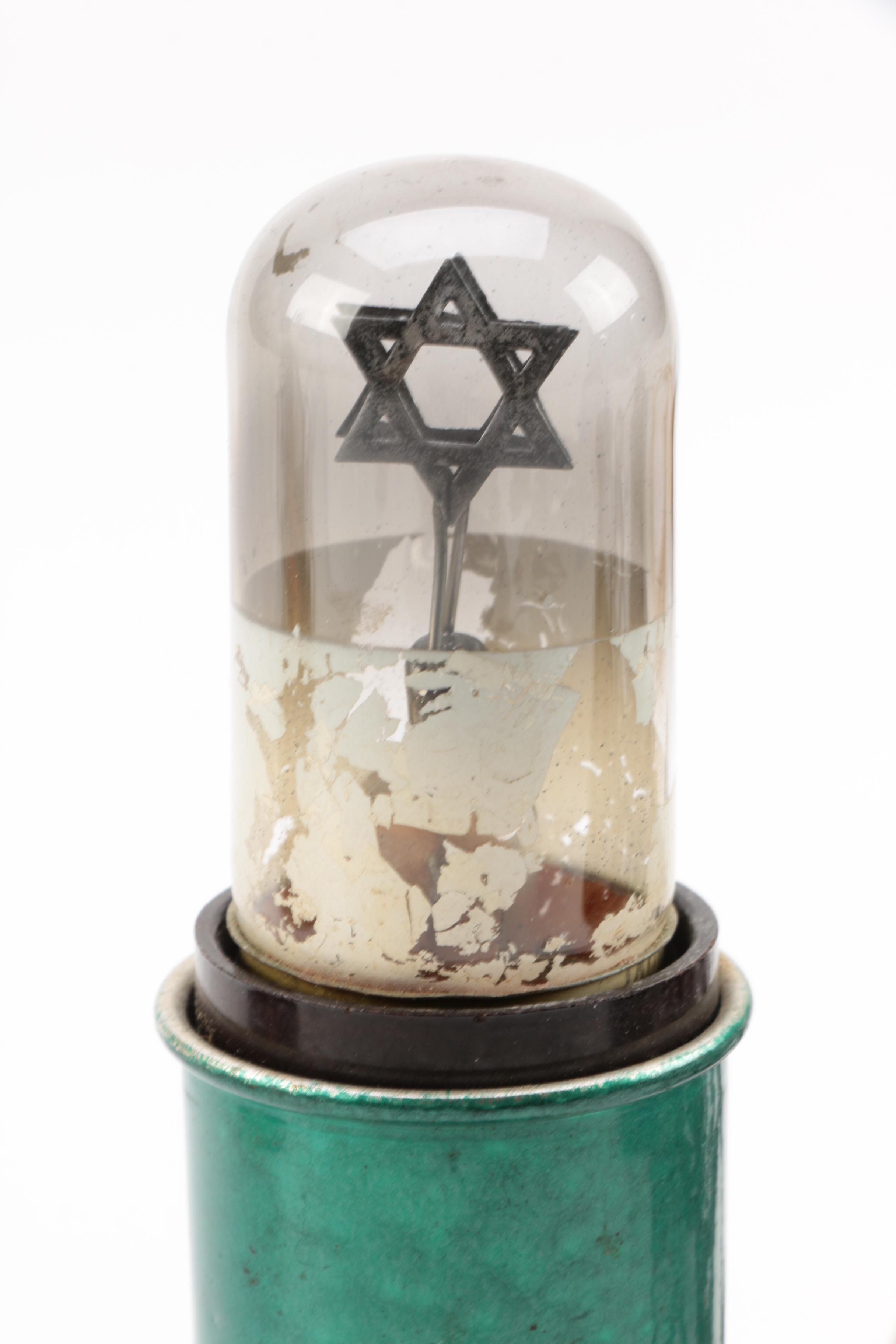 Aerolux Vintage Light Bulbs with Base