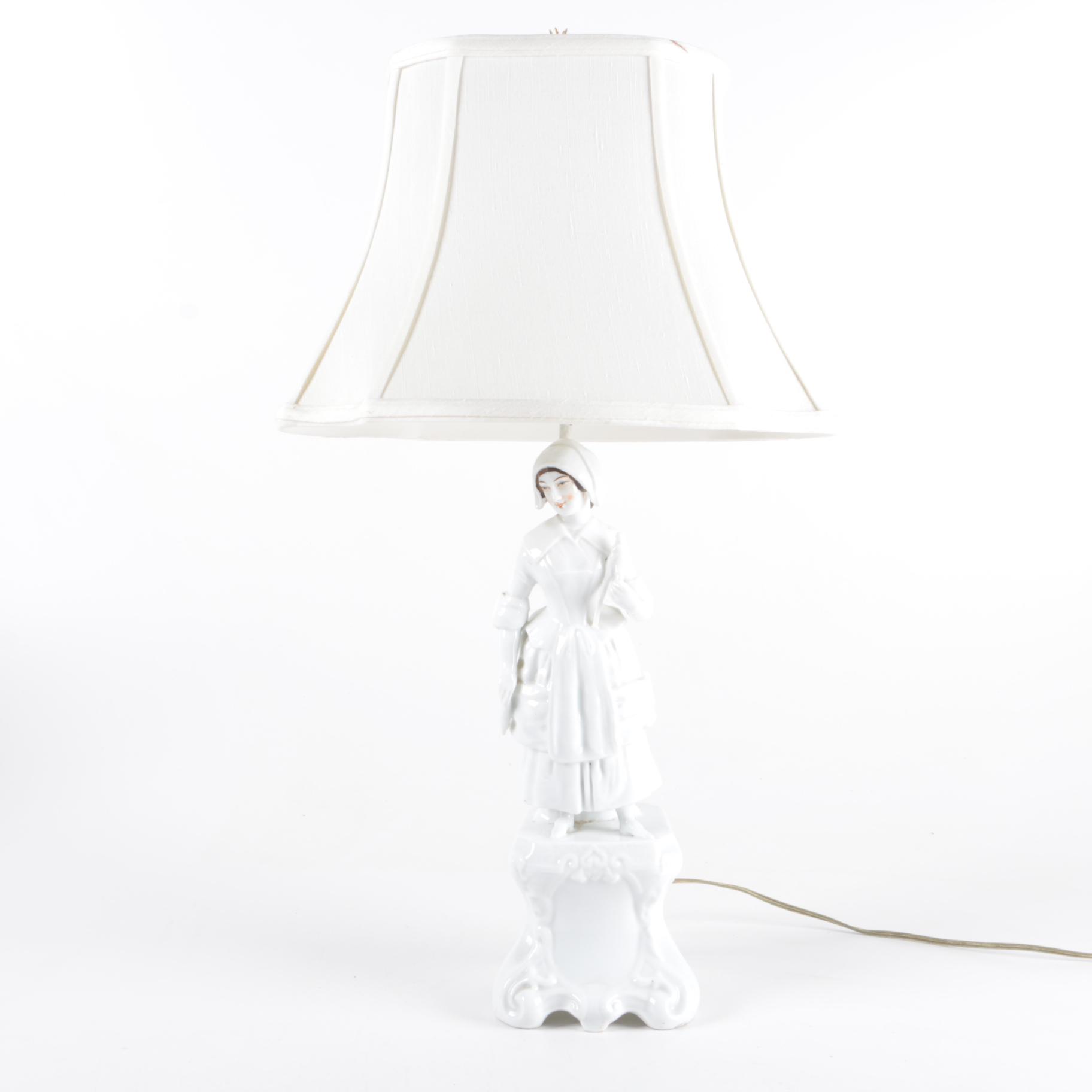 Vintage Porcelain Figural Table Lamp