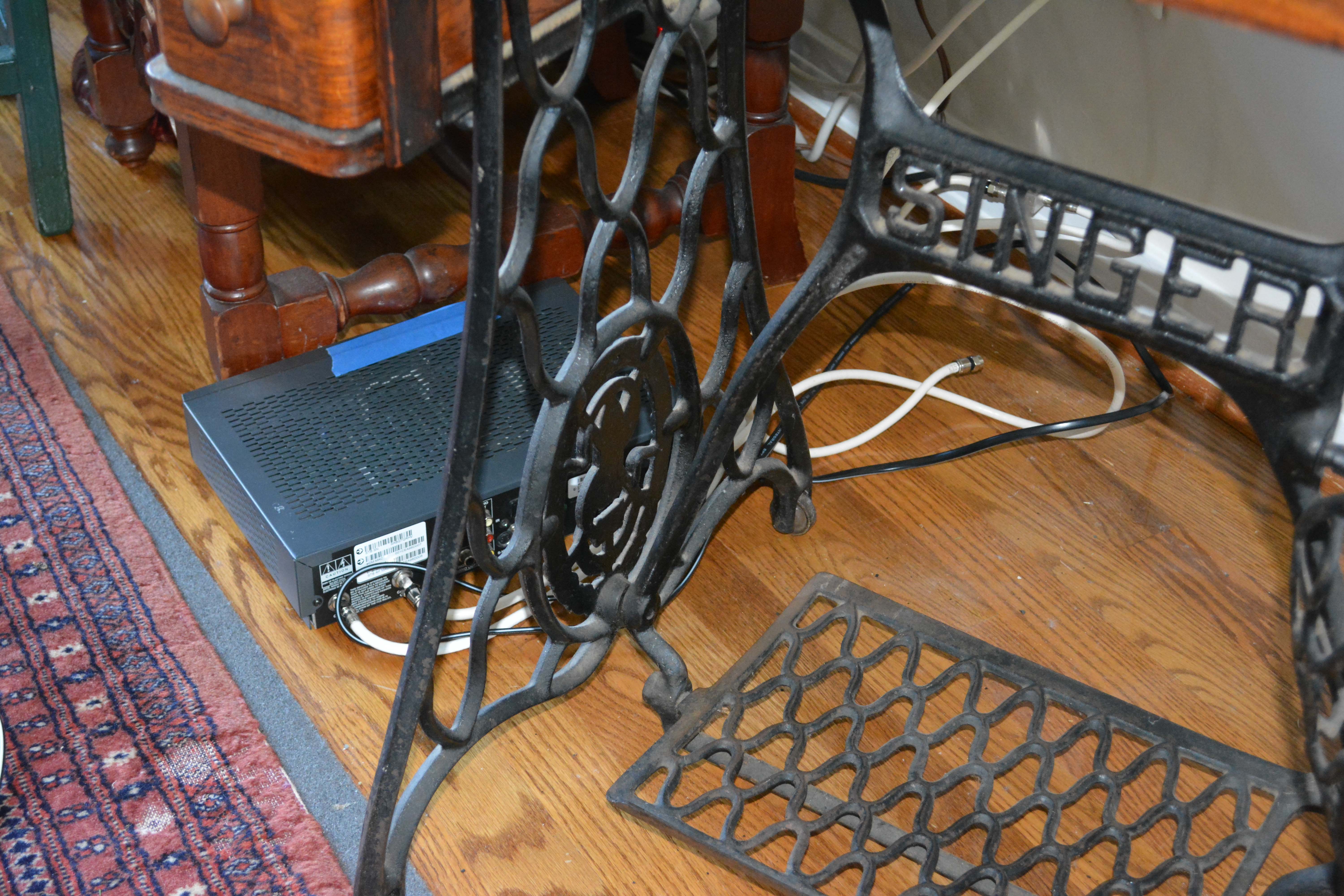 Antique Singer Treadle Sewing Machine