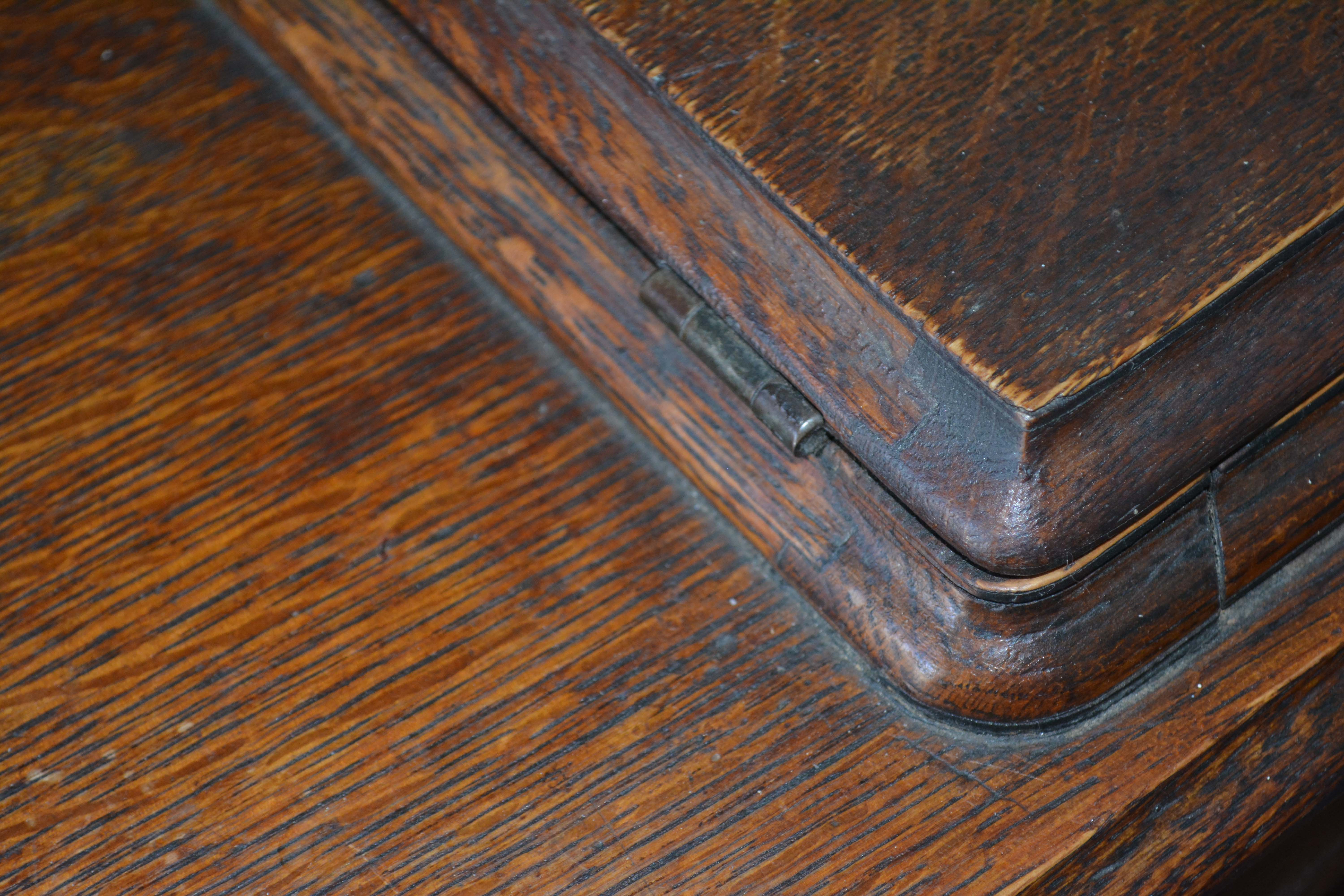 Antique Singer Treadle Sewing Machine